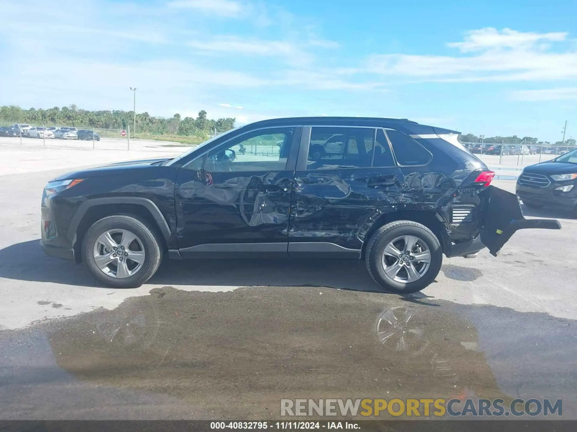 14 fotografías del automóvil dañado 2T3W1RFV3RW305192 TOYOTA RAV4 2024