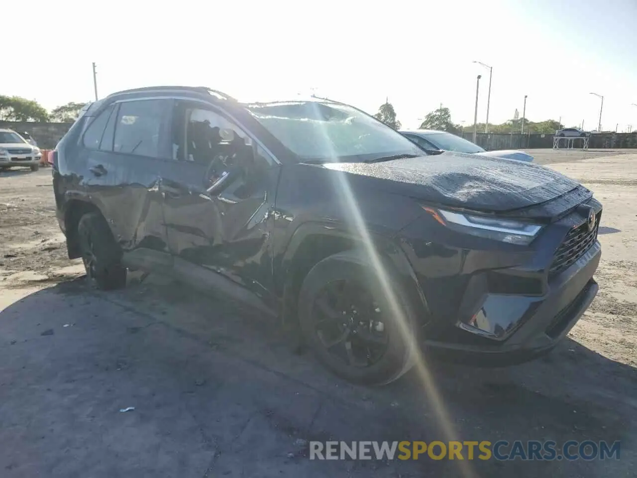 4 fotografías del automóvil dañado 2T3W1RFV3RW314202 TOYOTA RAV4 2024
