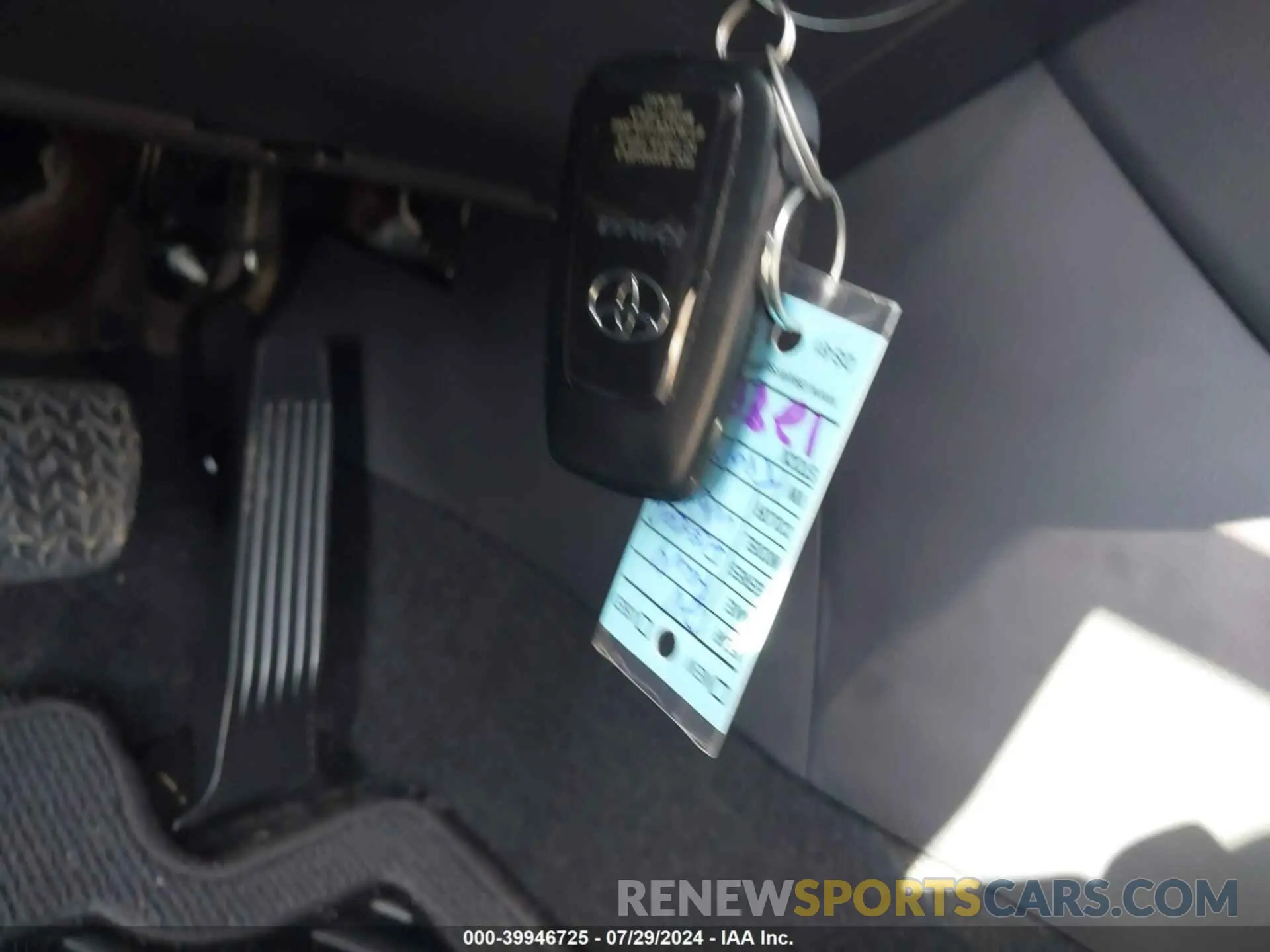 11 fotografías del automóvil dañado 2T3W1RFV3RW341724 TOYOTA RAV4 2024