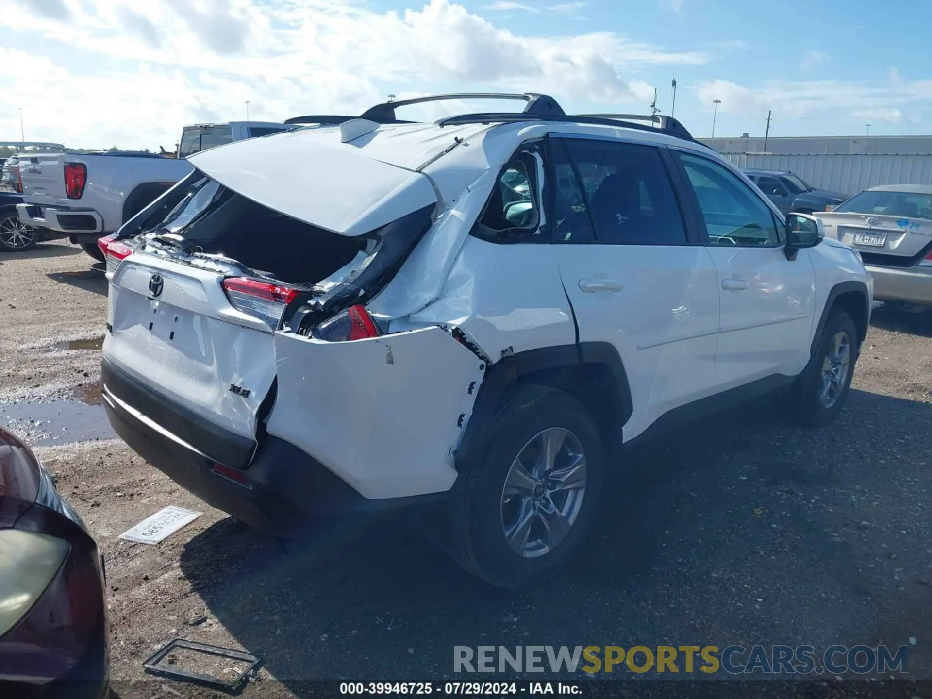 4 fotografías del automóvil dañado 2T3W1RFV3RW341724 TOYOTA RAV4 2024