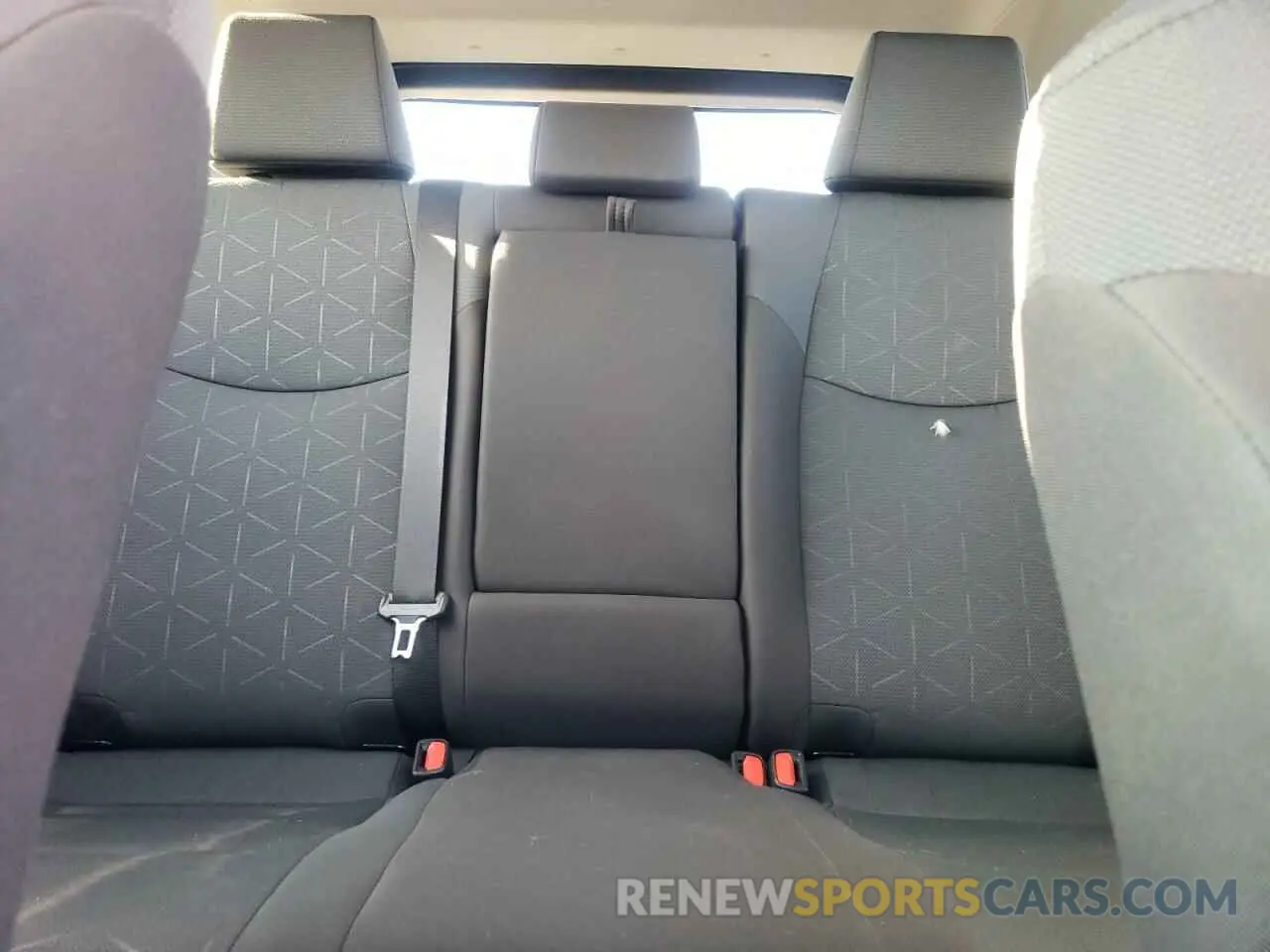 10 fotografías del automóvil dañado 2T3W1RFV3RW362430 TOYOTA RAV4 2024