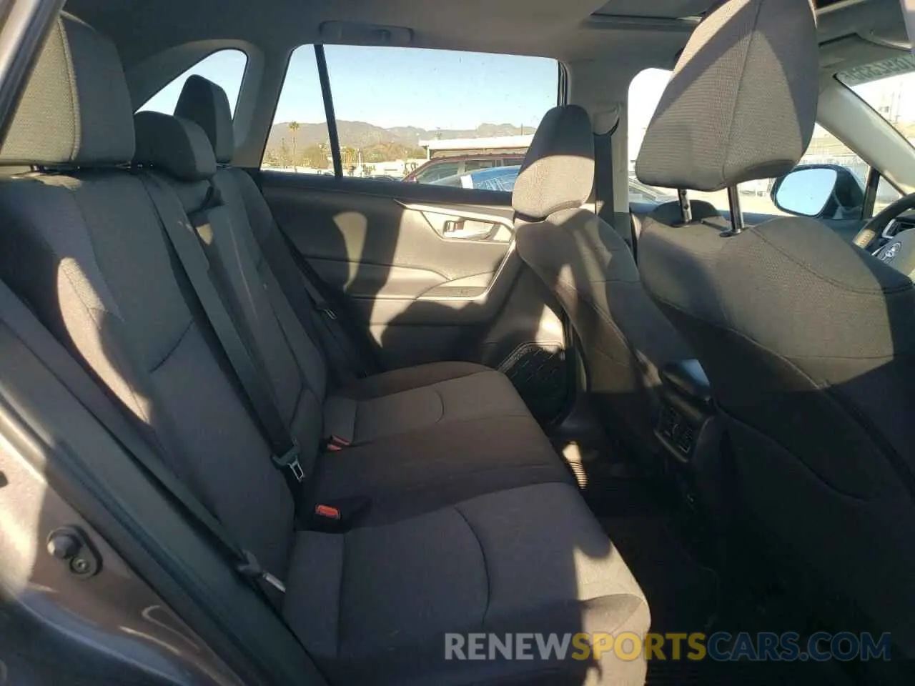 11 fotografías del automóvil dañado 2T3W1RFV3RW362430 TOYOTA RAV4 2024