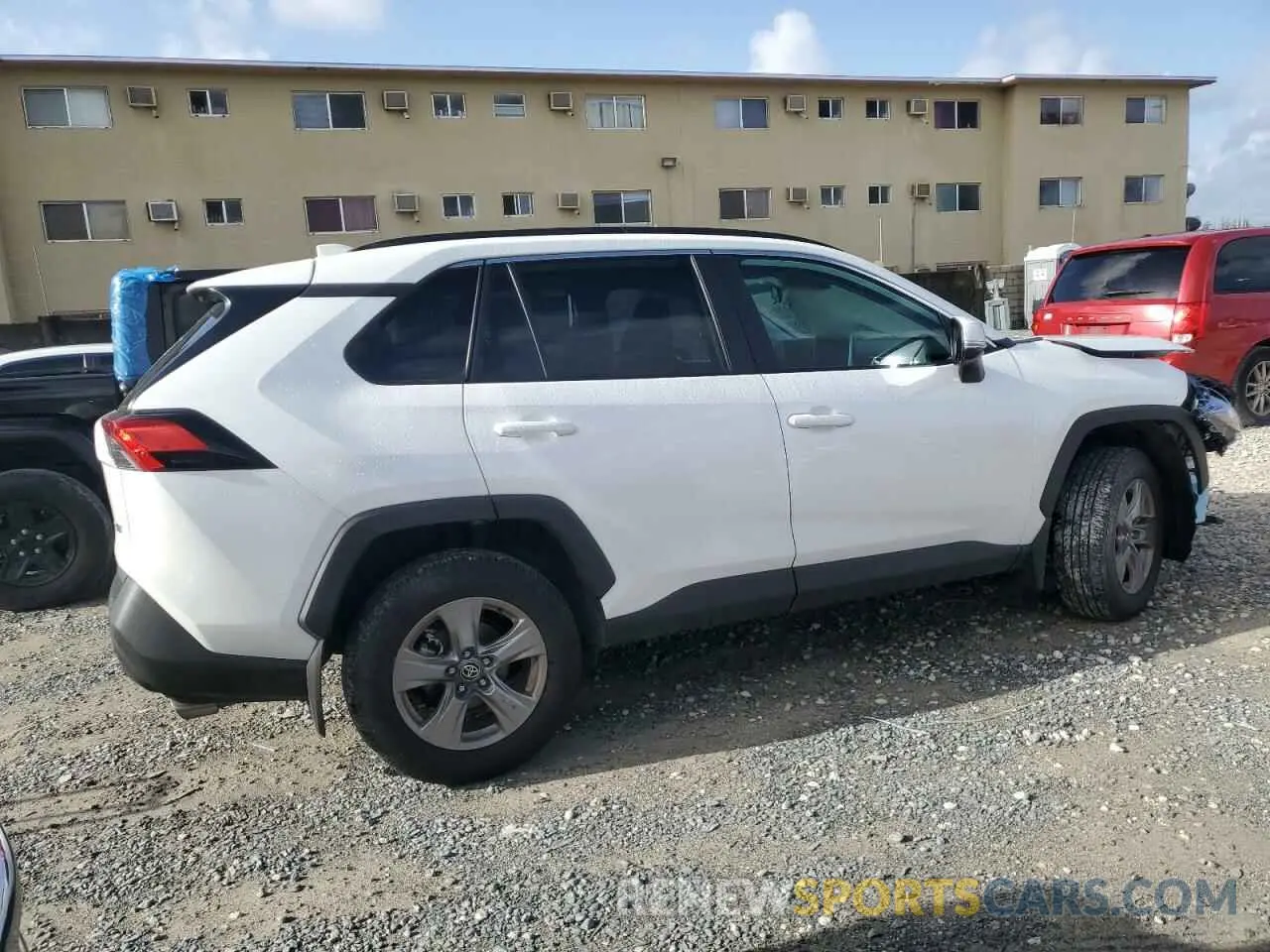 3 fotografías del automóvil dañado 2T3W1RFV4RC277730 TOYOTA RAV4 2024