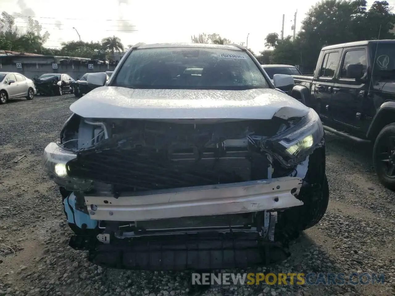 5 fotografías del automóvil dañado 2T3W1RFV4RC277730 TOYOTA RAV4 2024