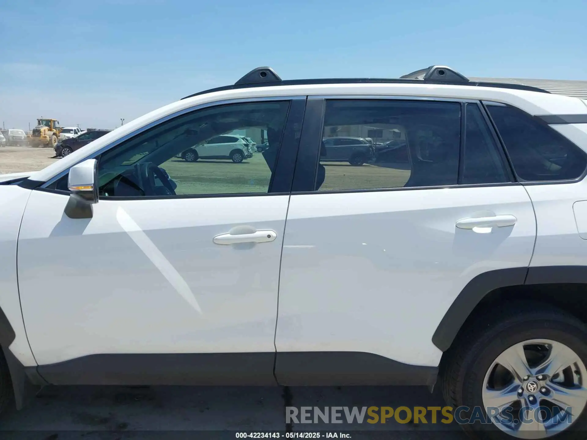15 fotografías del automóvil dañado 2T3W1RFV4RW312779 TOYOTA RAV4 2024