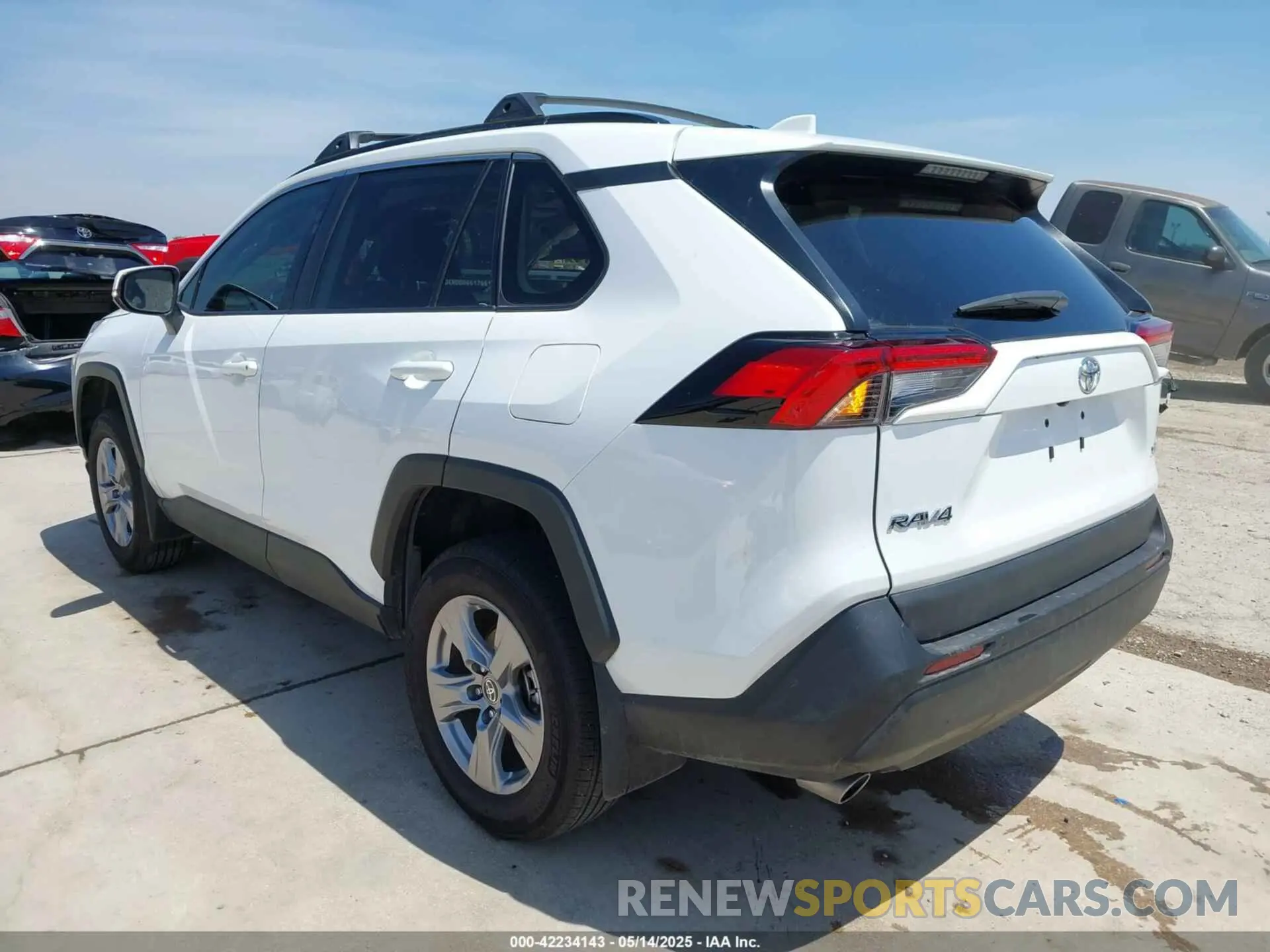 3 fotografías del automóvil dañado 2T3W1RFV4RW312779 TOYOTA RAV4 2024