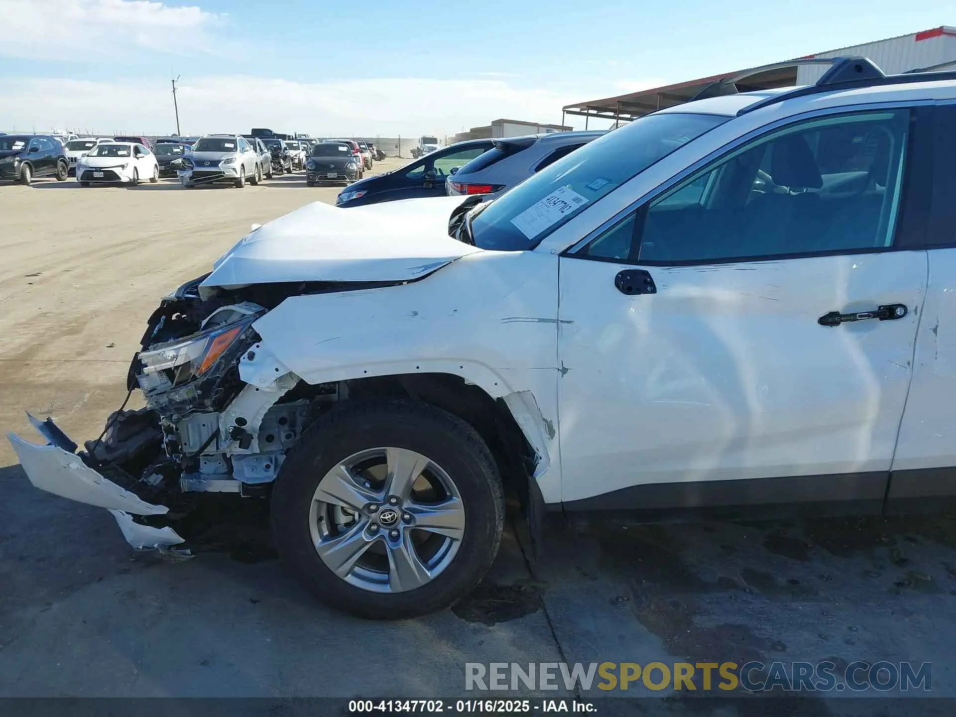 18 fotografías del automóvil dañado 2T3W1RFV4RW350304 TOYOTA RAV4 2024