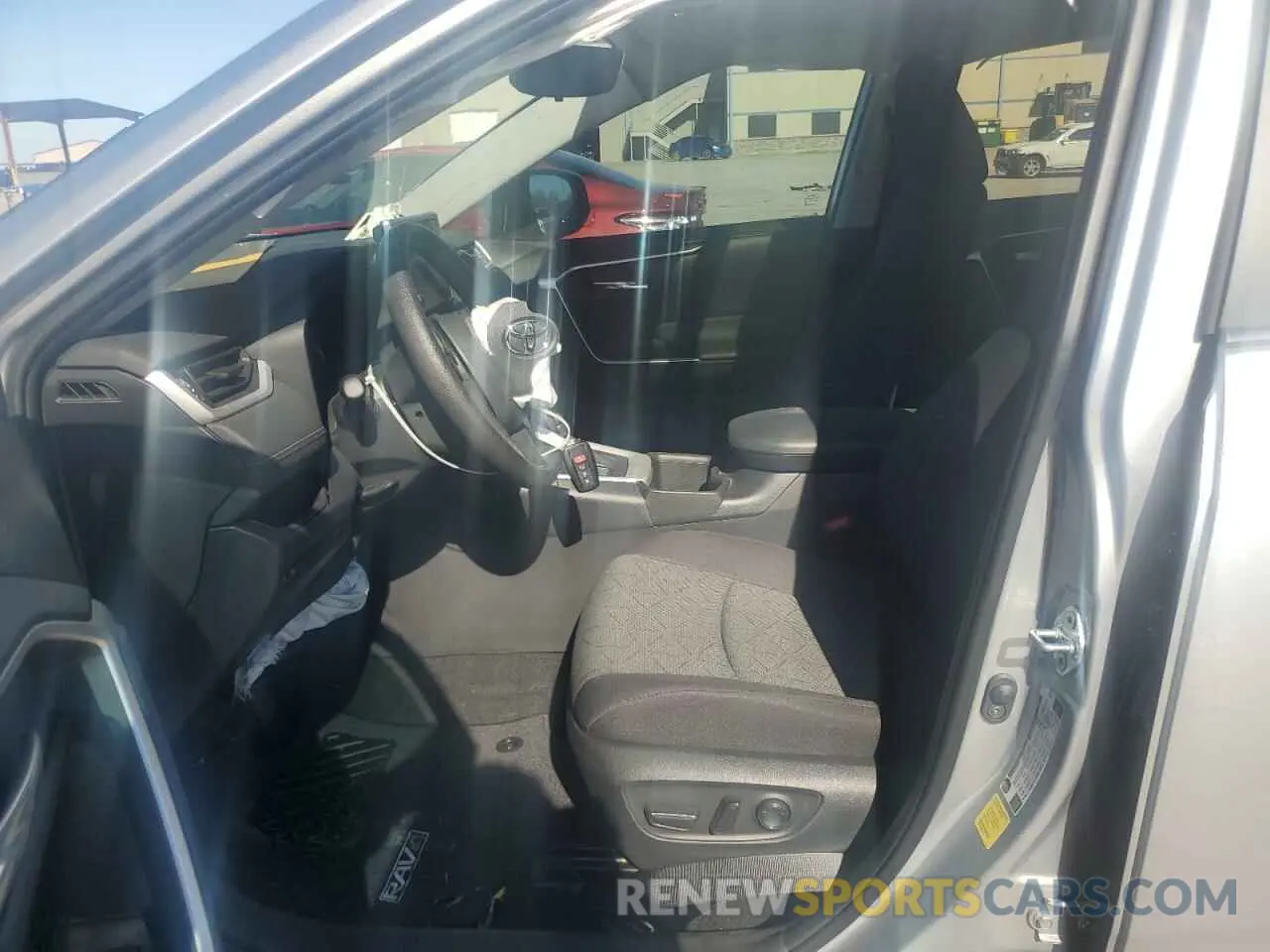 7 fotografías del automóvil dañado 2T3W1RFV5RC270513 TOYOTA RAV4 2024