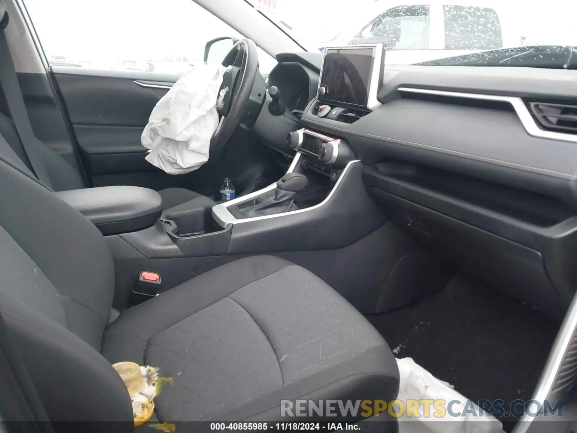 5 fotografías del automóvil dañado 2T3W1RFV5RC287053 TOYOTA RAV4 2024