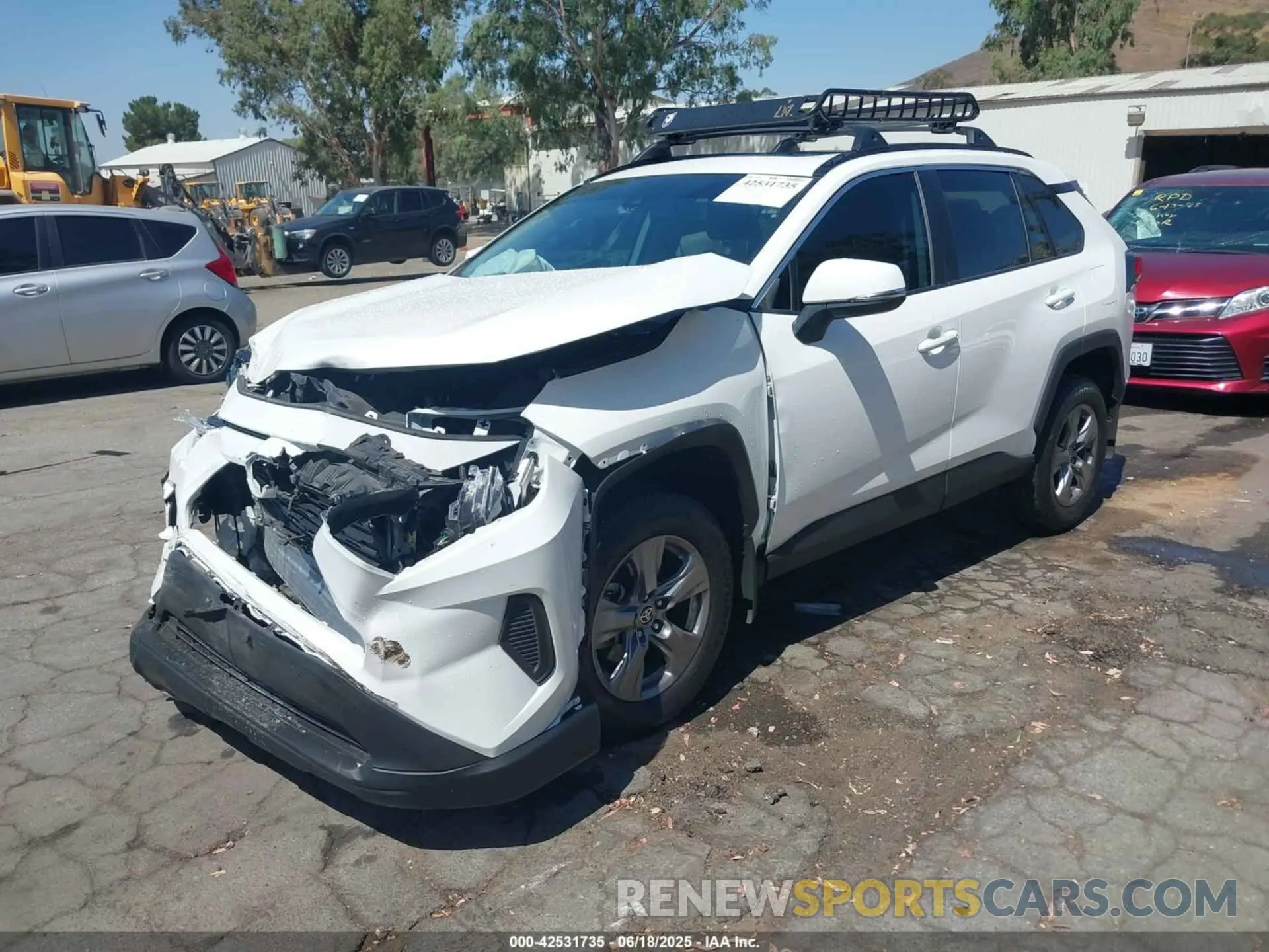 2 fotografías del automóvil dañado 2T3W1RFV5RW304139 TOYOTA RAV4 2024