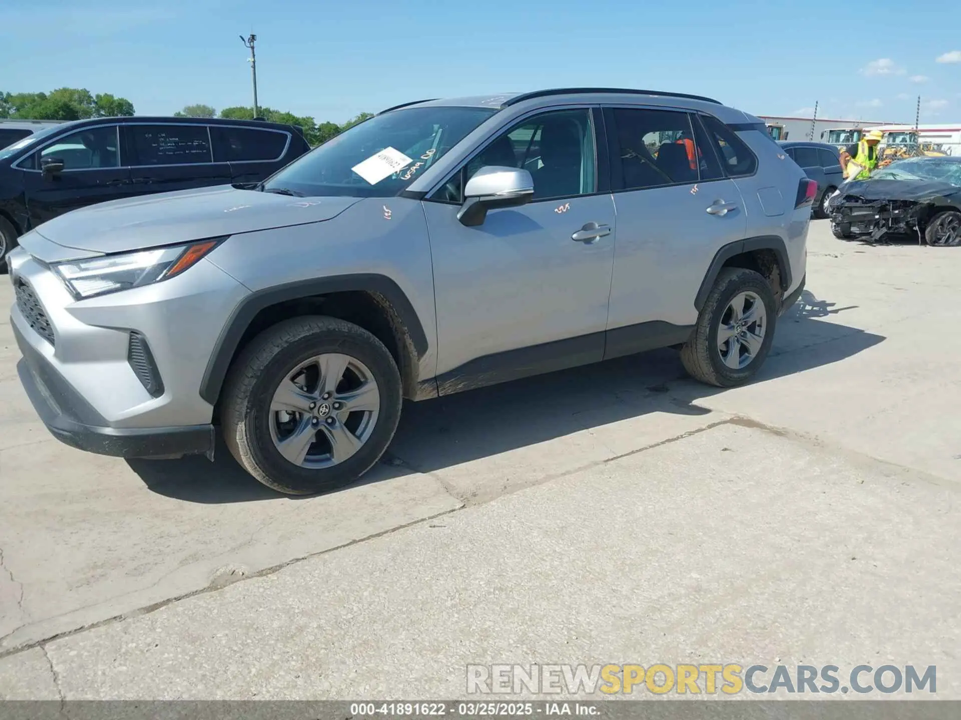 2 fotografías del automóvil dañado 2T3W1RFV5RW338999 TOYOTA RAV4 2024