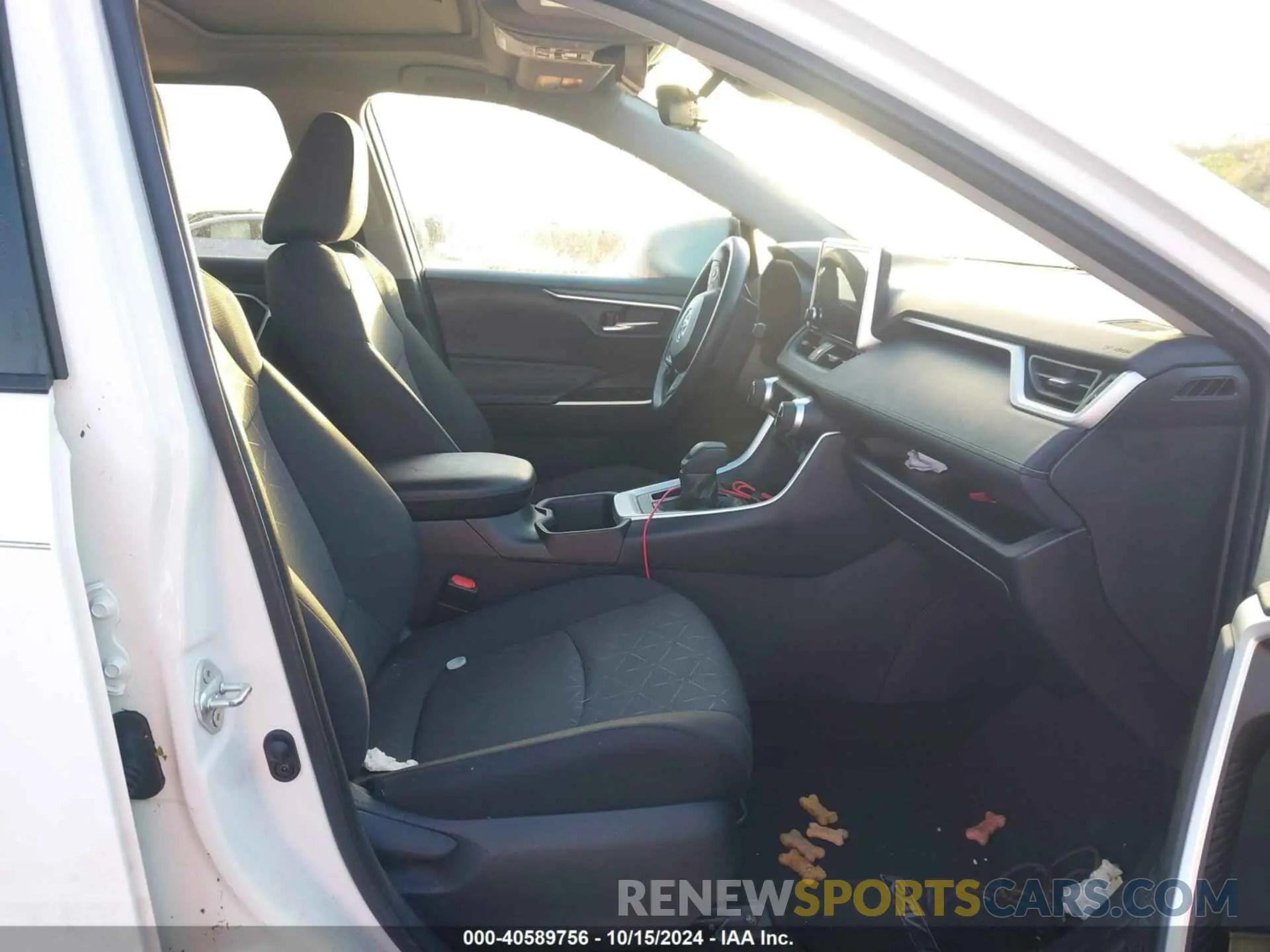 5 fotografías del automóvil dañado 2T3W1RFV6RC263313 TOYOTA RAV4 2024