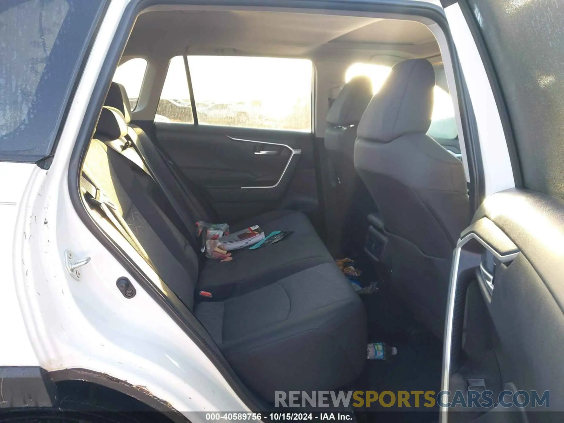 8 fotografías del automóvil dañado 2T3W1RFV6RC263313 TOYOTA RAV4 2024