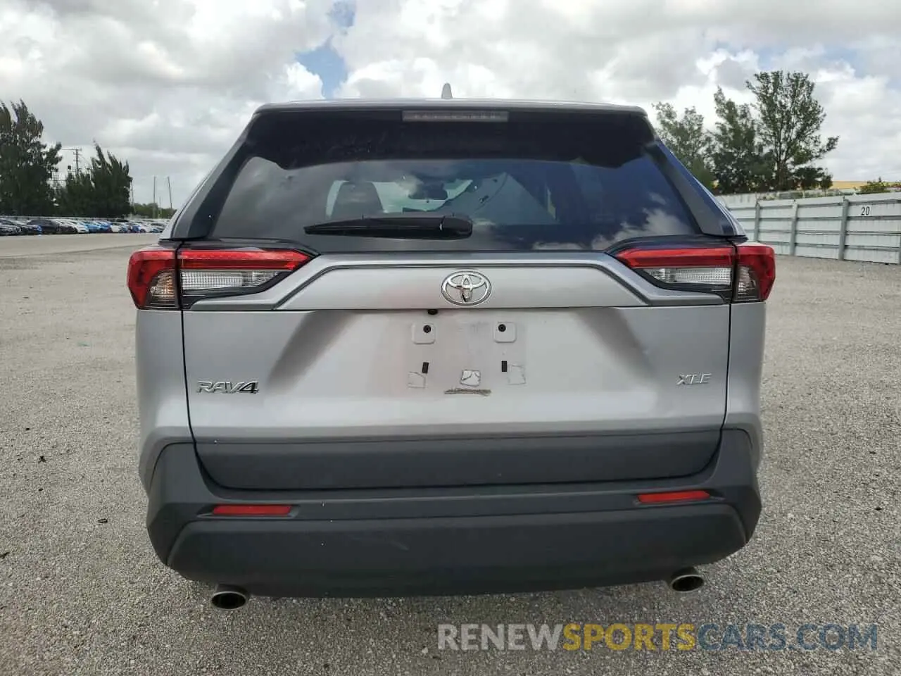 6 fotografías del automóvil dañado 2T3W1RFV6RC275705 TOYOTA RAV4 2024