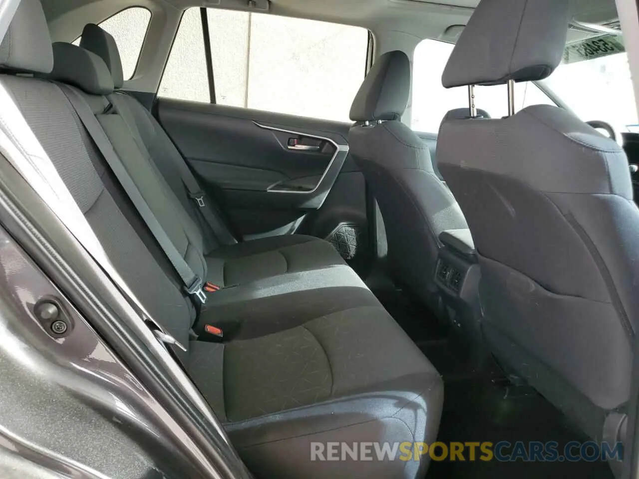 11 fotografías del automóvil dañado 2T3W1RFV6RC276711 TOYOTA RAV4 2024