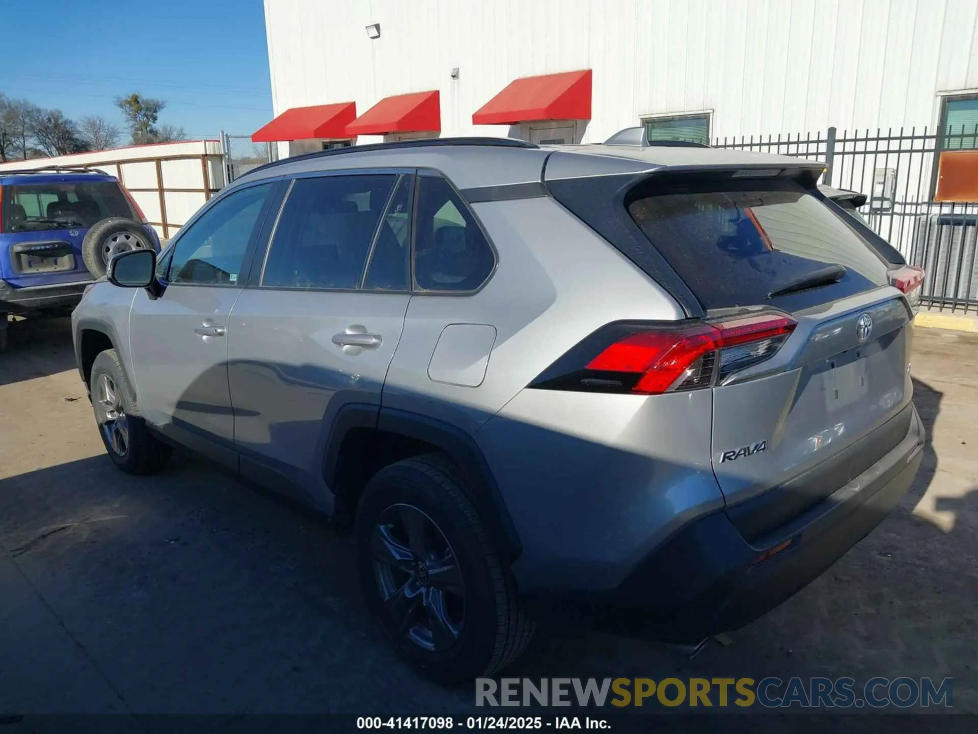3 fotografías del automóvil dañado 2T3W1RFV6RW319653 TOYOTA RAV4 2024