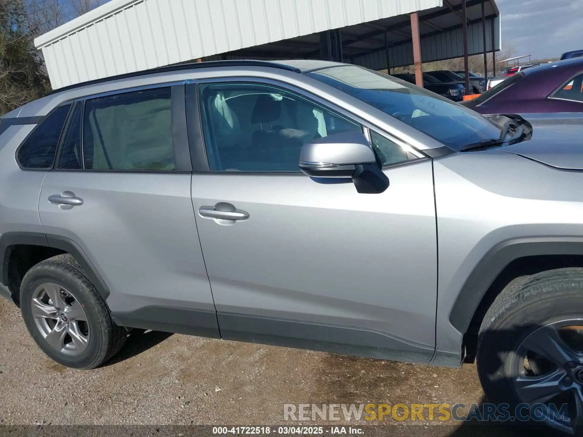 13 fotografías del automóvil dañado 2T3W1RFV6RW333987 TOYOTA RAV4 2024