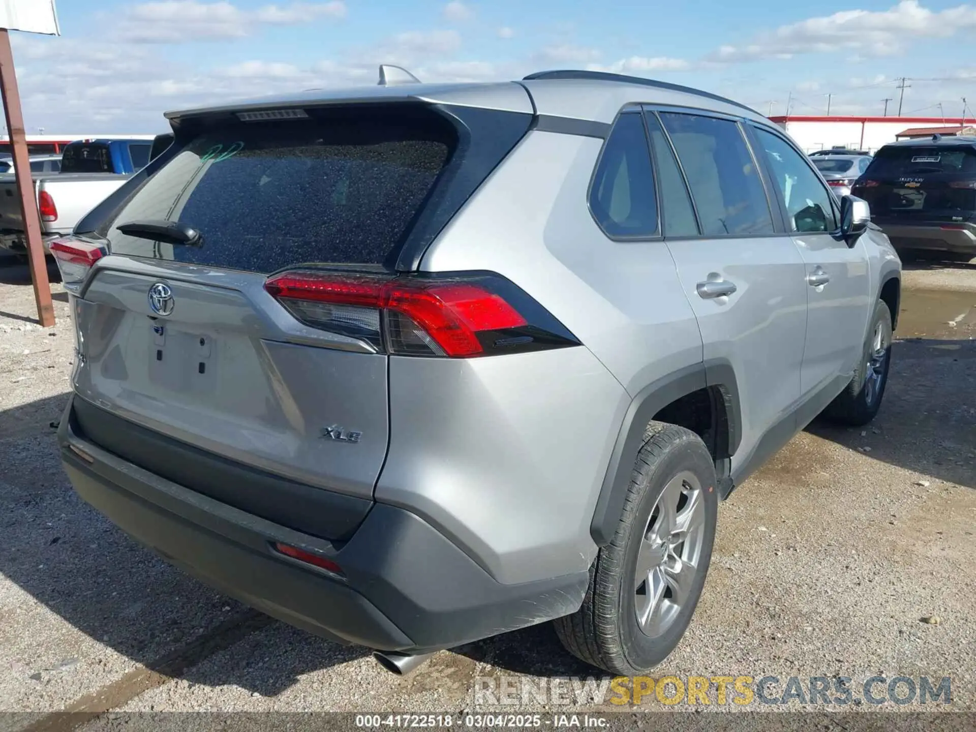 4 fotografías del automóvil dañado 2T3W1RFV6RW333987 TOYOTA RAV4 2024