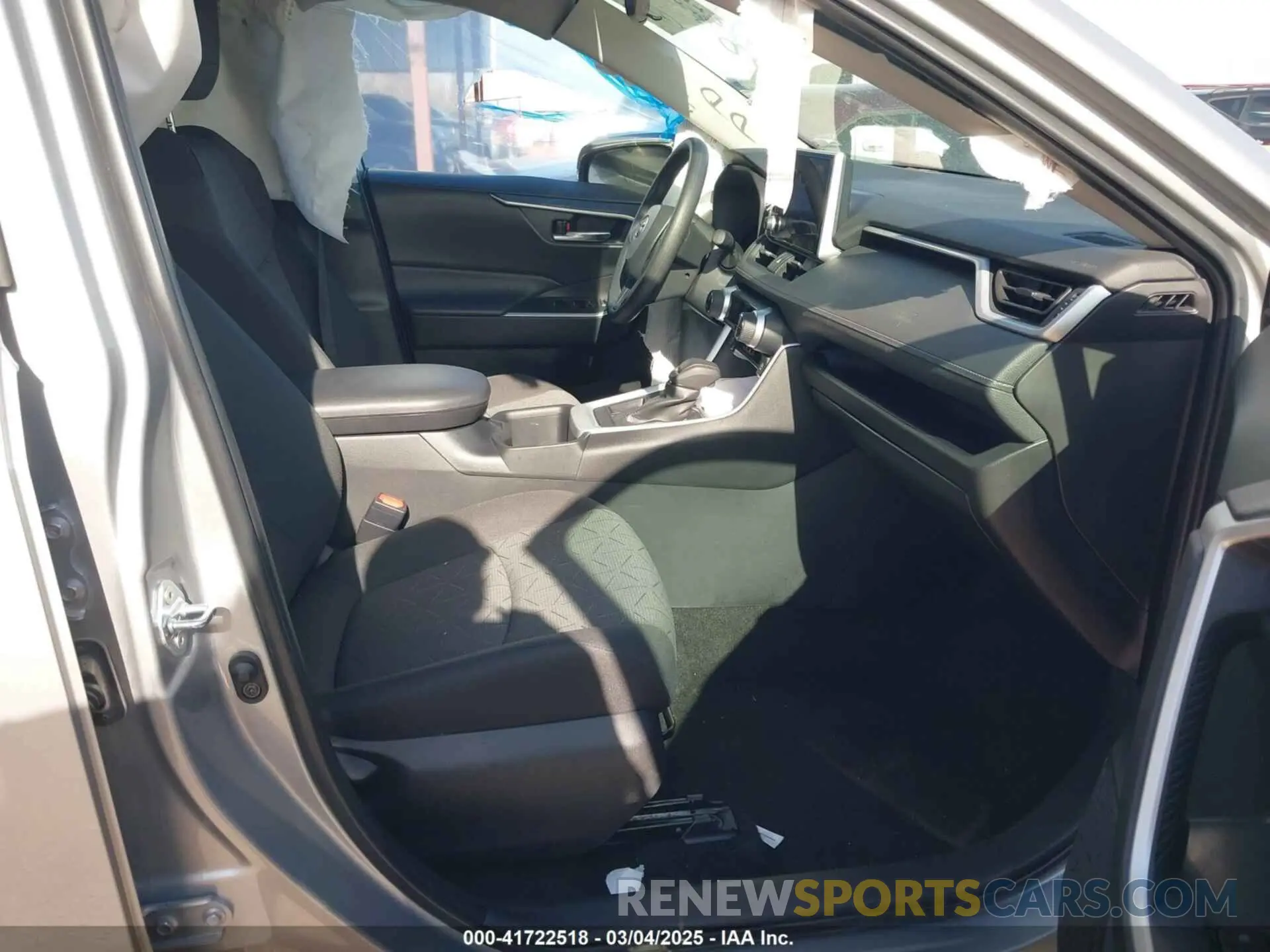 5 fotografías del automóvil dañado 2T3W1RFV6RW333987 TOYOTA RAV4 2024