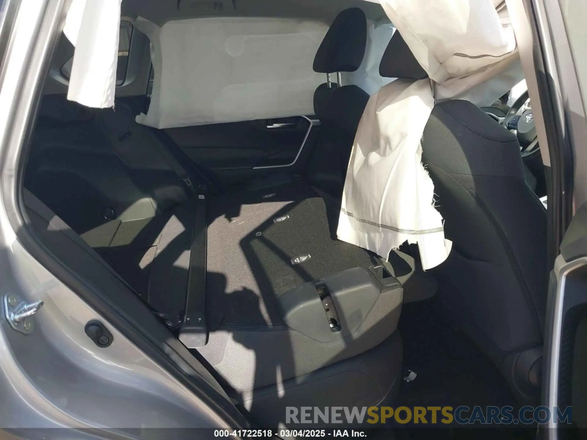 8 fotografías del automóvil dañado 2T3W1RFV6RW333987 TOYOTA RAV4 2024
