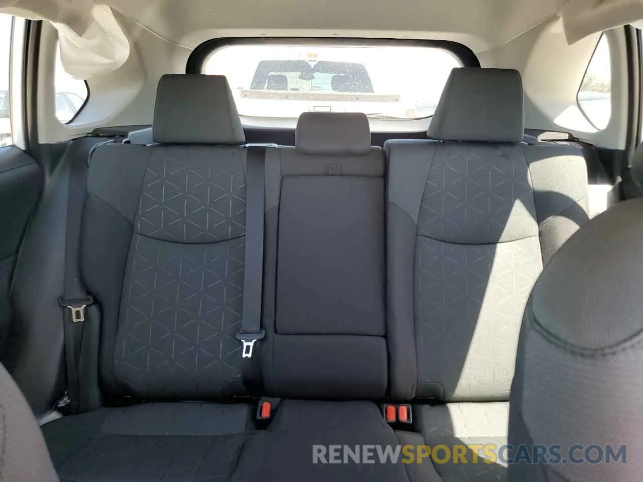 10 fotografías del automóvil dañado 2T3W1RFV6RW343497 TOYOTA RAV4 2024