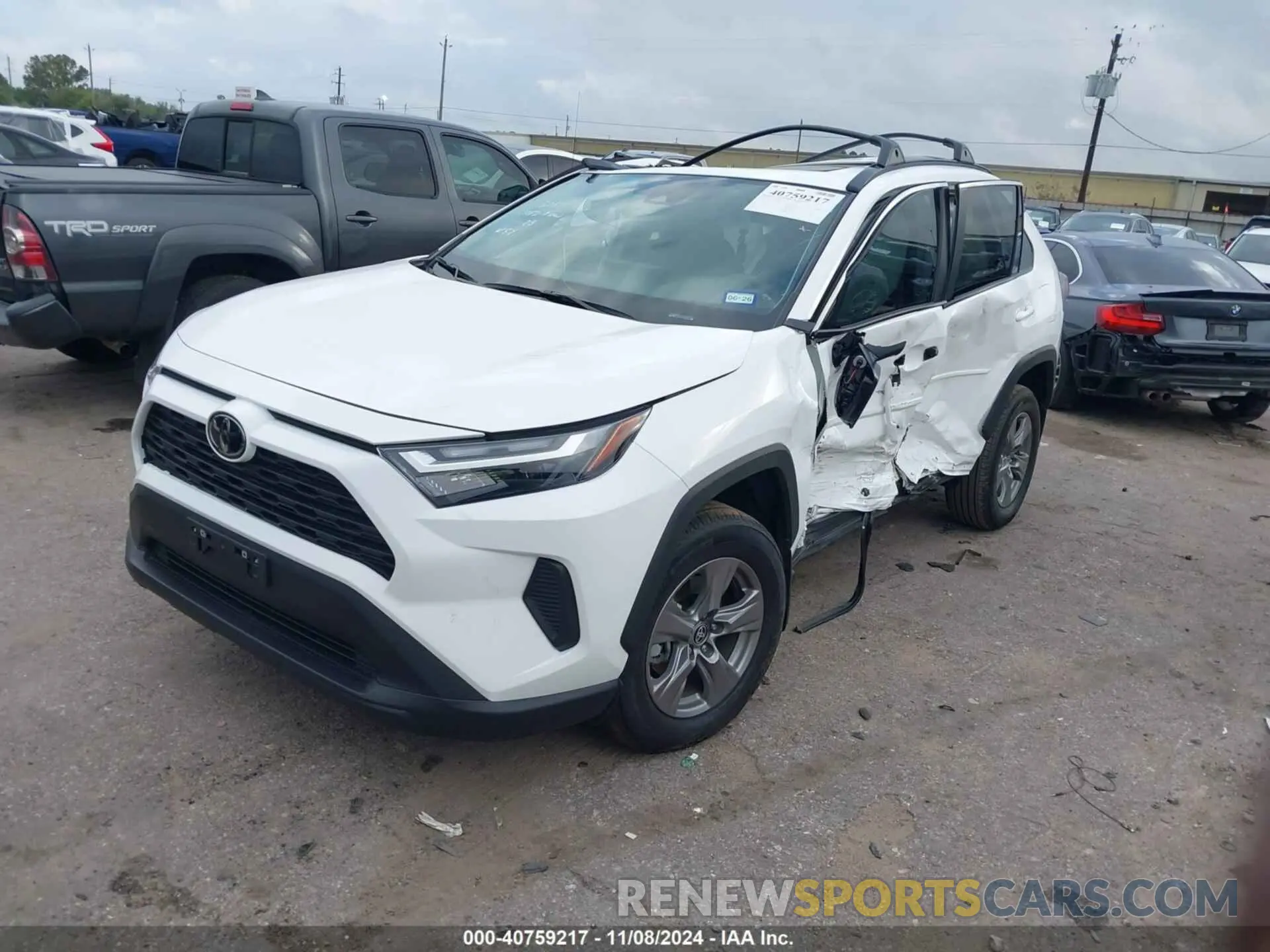 2 fotografías del automóvil dañado 2T3W1RFV7RC284414 TOYOTA RAV4 2024