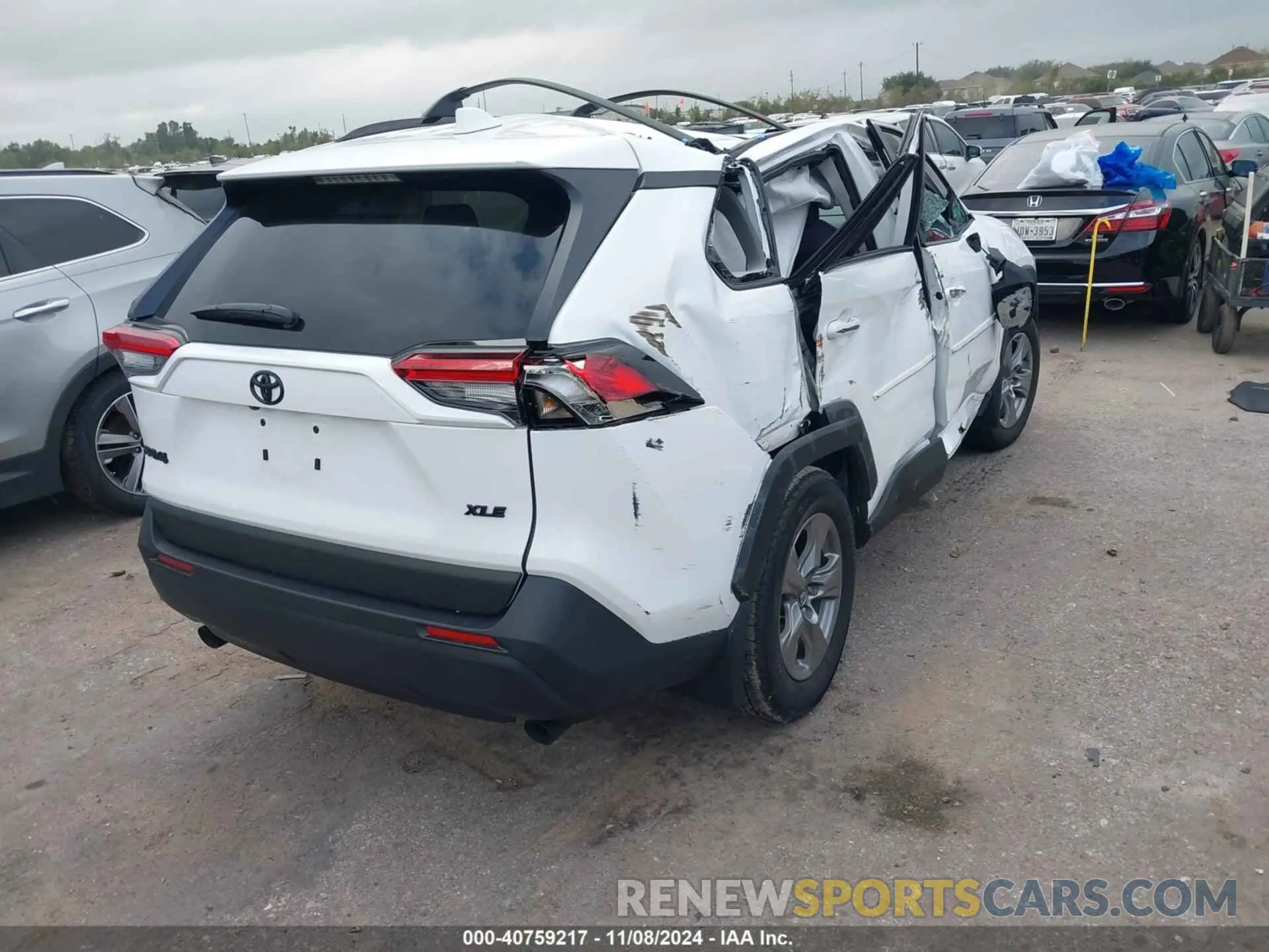 4 fotografías del automóvil dañado 2T3W1RFV7RC284414 TOYOTA RAV4 2024