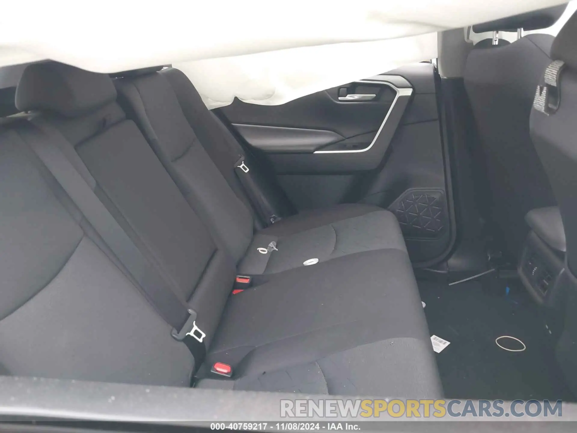 8 fotografías del automóvil dañado 2T3W1RFV7RC284414 TOYOTA RAV4 2024