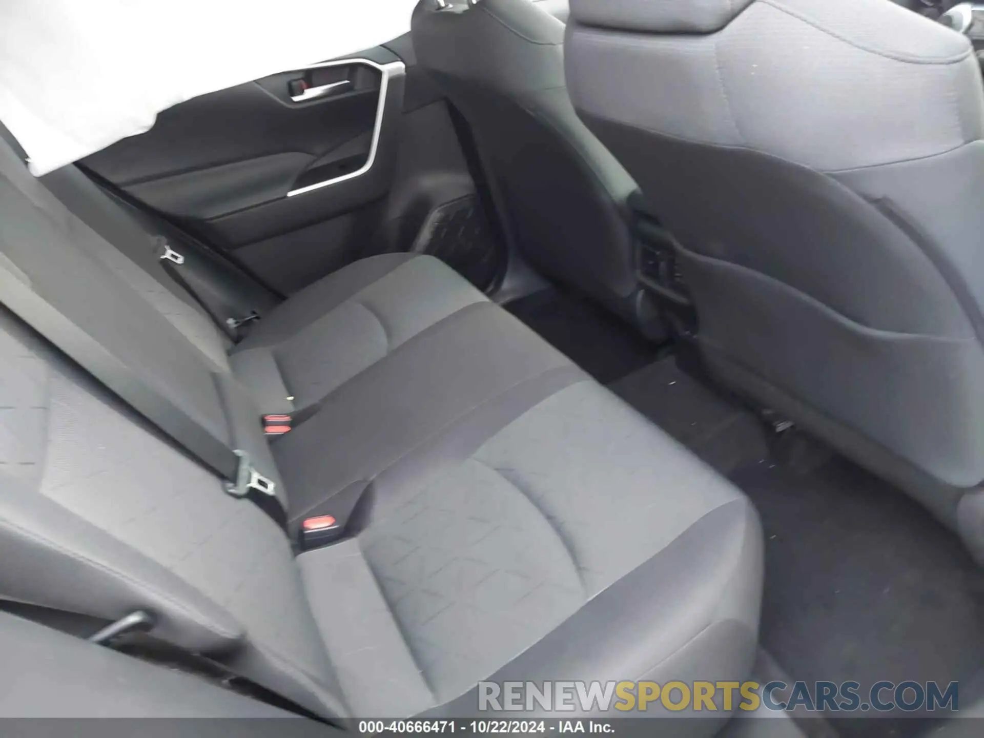 8 fotografías del automóvil dañado 2T3W1RFV7RW328264 TOYOTA RAV4 2024