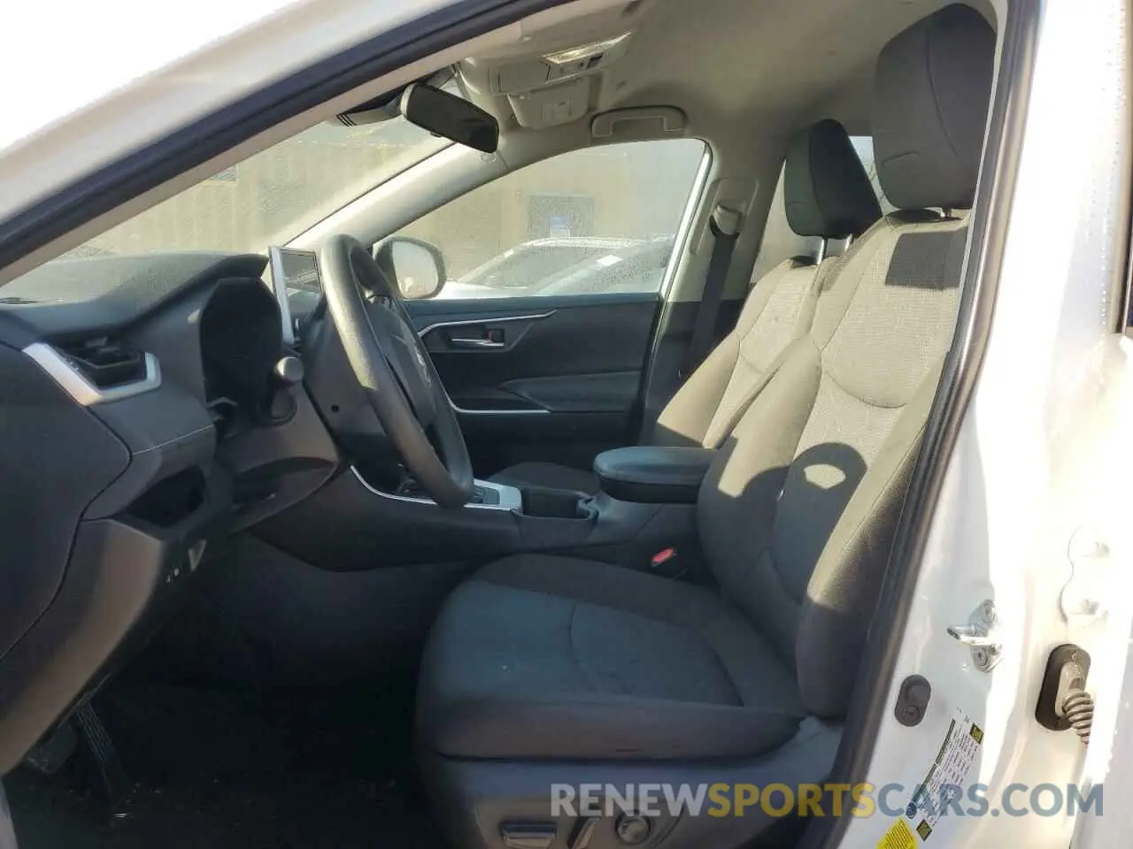7 fotografías del automóvil dañado 2T3W1RFV7RW328801 TOYOTA RAV4 2024