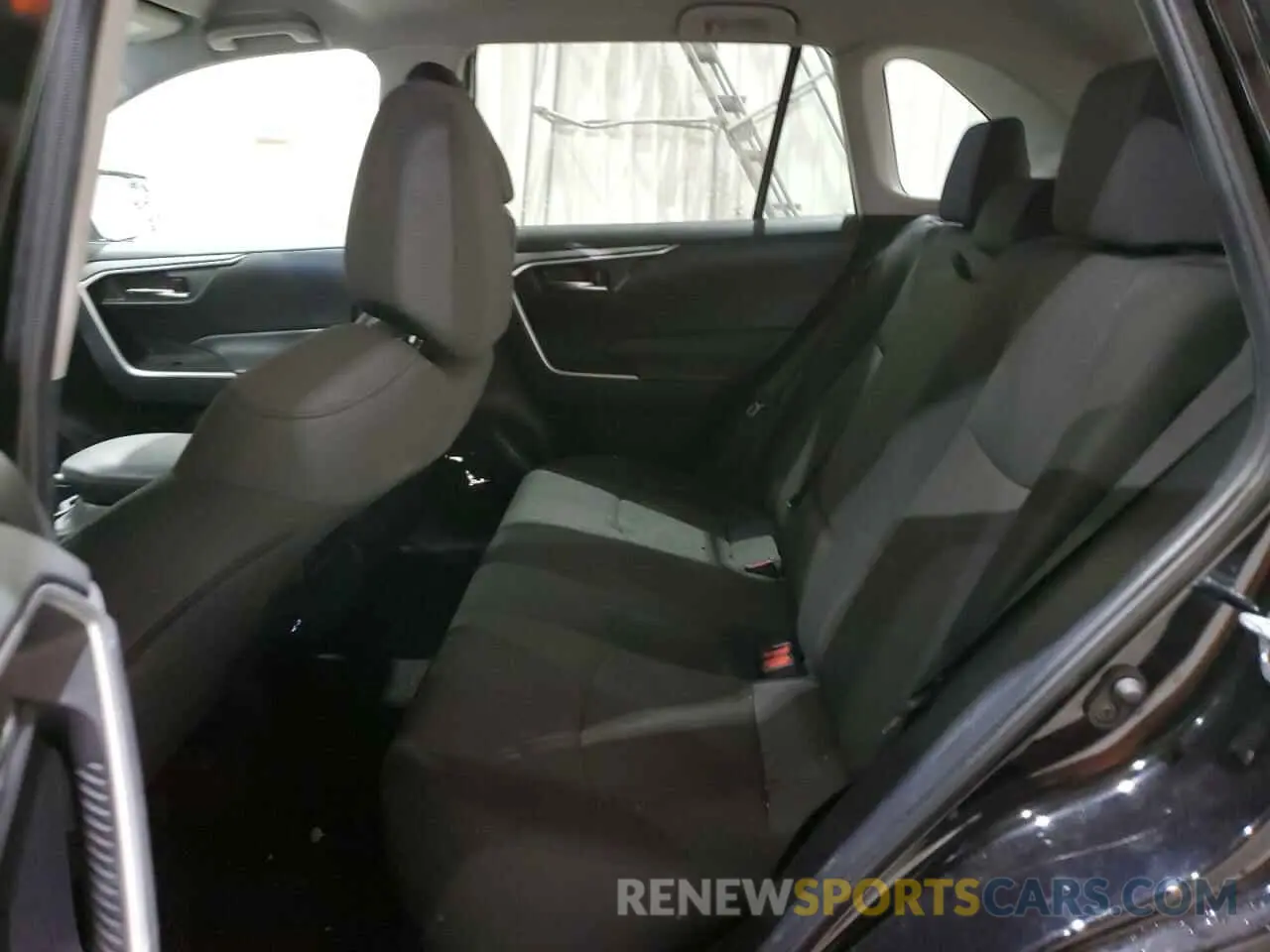11 fotografías del automóvil dañado 2T3W1RFV7RW332010 TOYOTA RAV4 2024