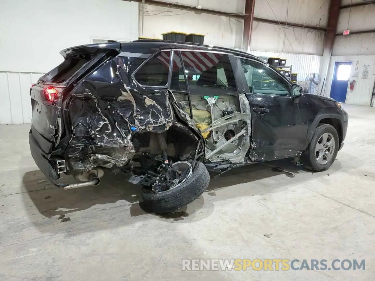 3 fotografías del automóvil dañado 2T3W1RFV7RW332010 TOYOTA RAV4 2024