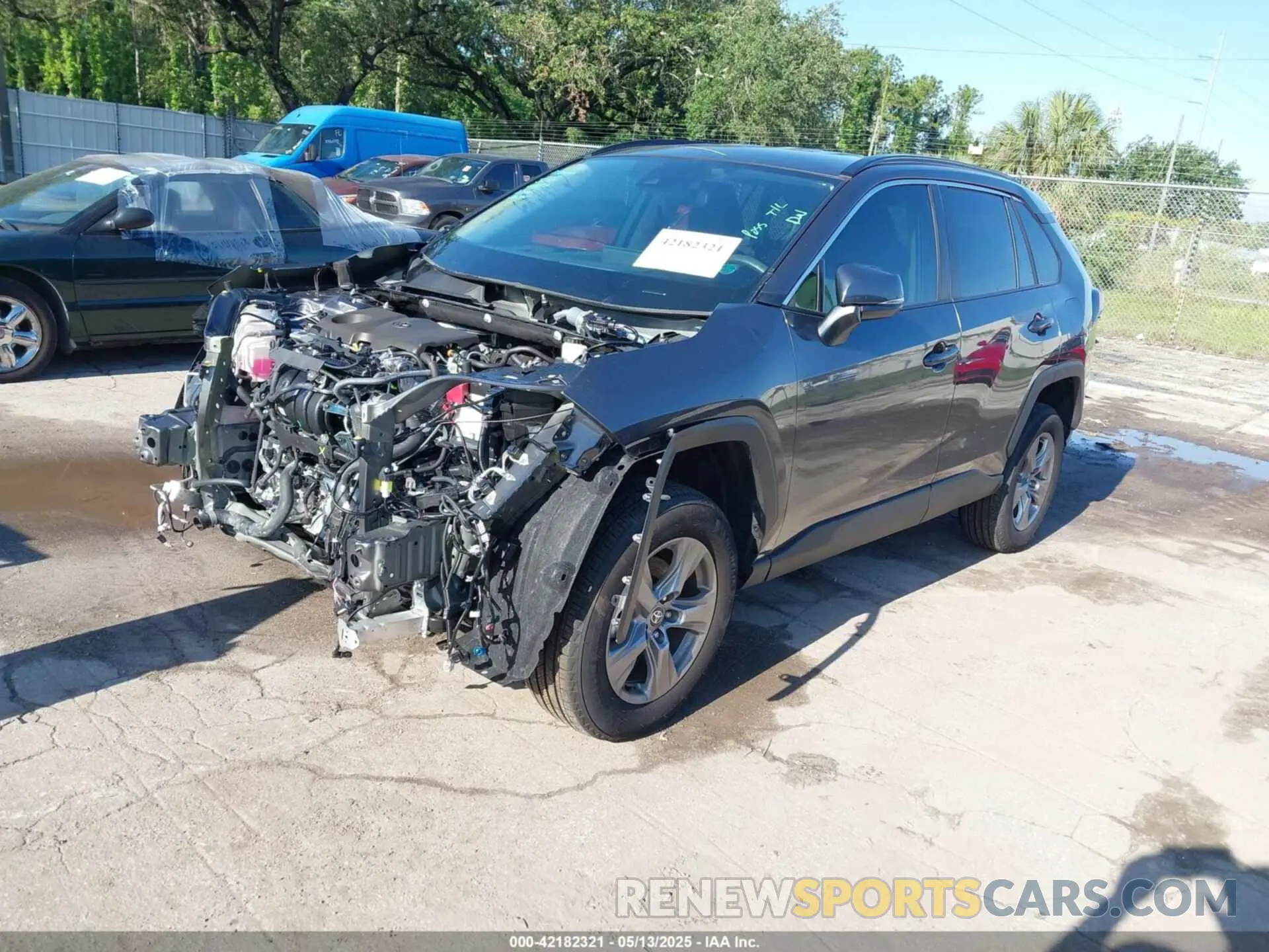 2 fotografías del automóvil dañado 2T3W1RFV7RW359241 TOYOTA RAV4 2024