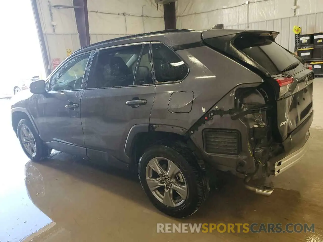 2 fotografías del automóvil dañado 2T3W1RFV8RC258873 TOYOTA RAV4 2024