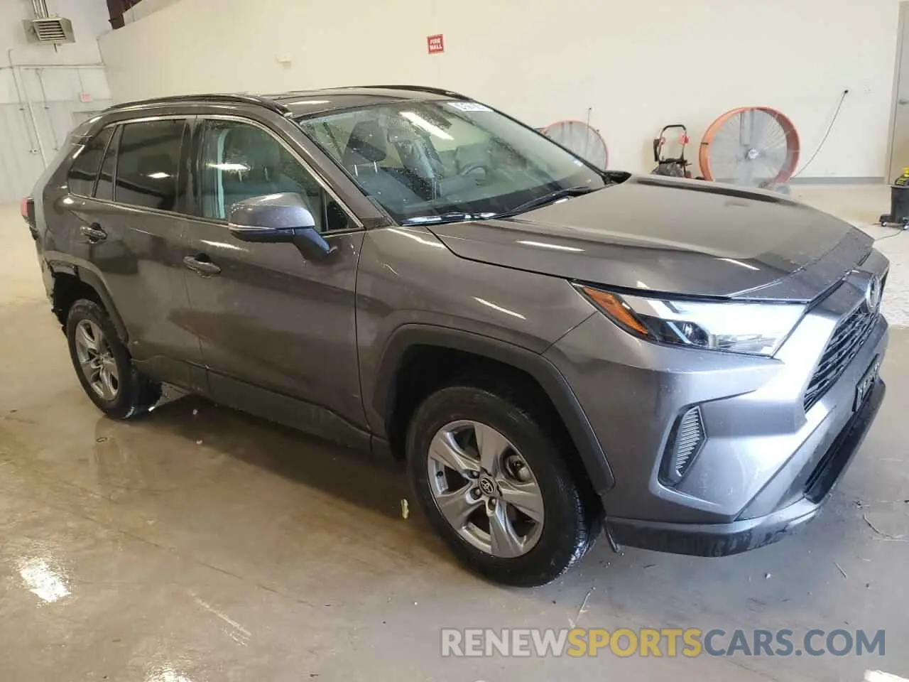 4 fotografías del automóvil dañado 2T3W1RFV8RC258873 TOYOTA RAV4 2024