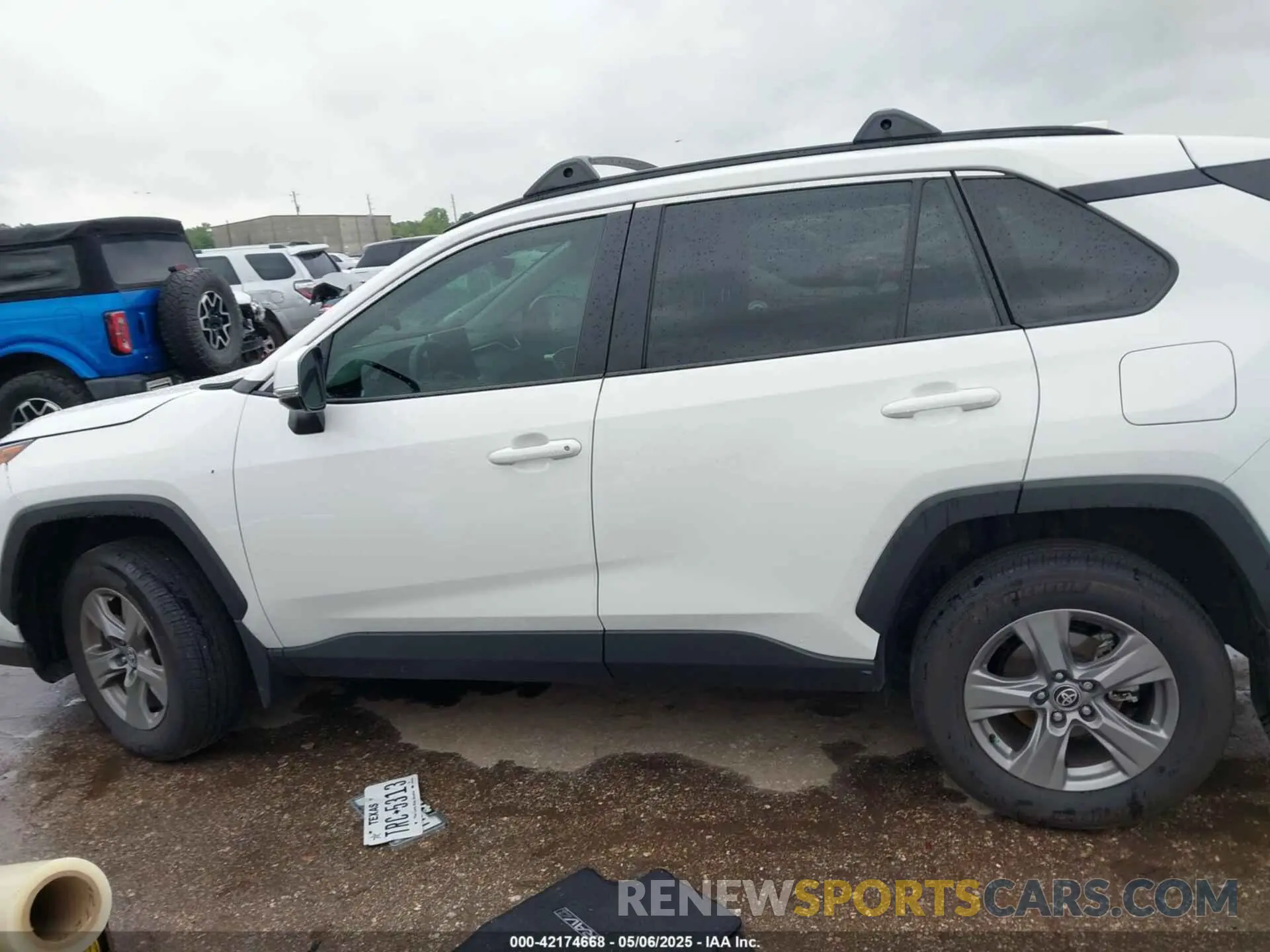 13 fotografías del automóvil dañado 2T3W1RFV8RW301106 TOYOTA RAV4 2024