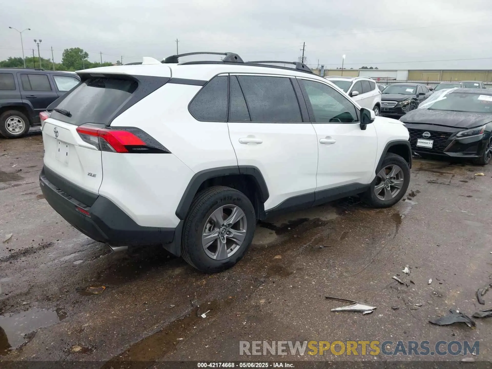 4 fotografías del automóvil dañado 2T3W1RFV8RW301106 TOYOTA RAV4 2024