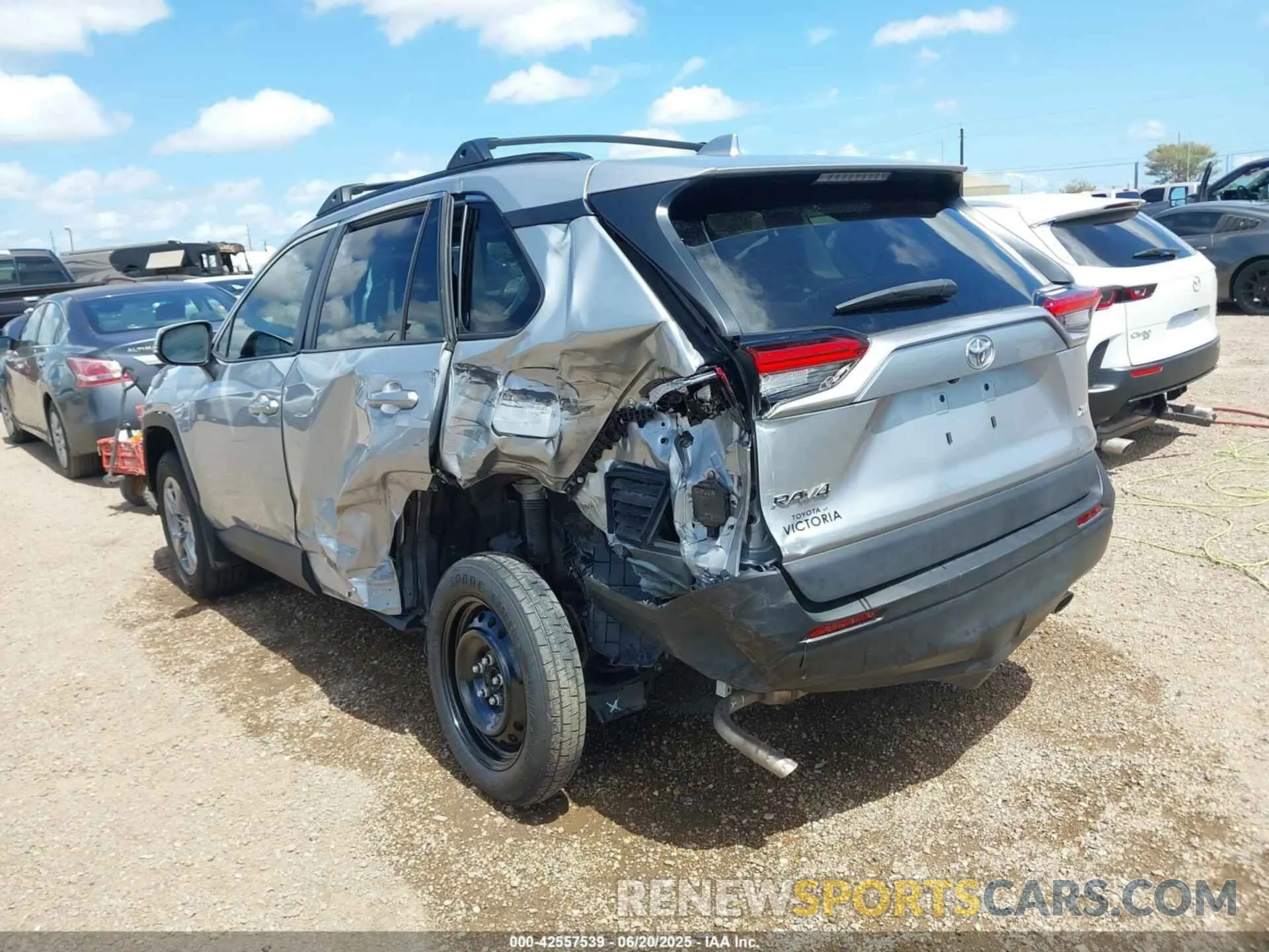 3 fotografías del automóvil dañado 2T3W1RFV8RW316415 TOYOTA RAV4 2024