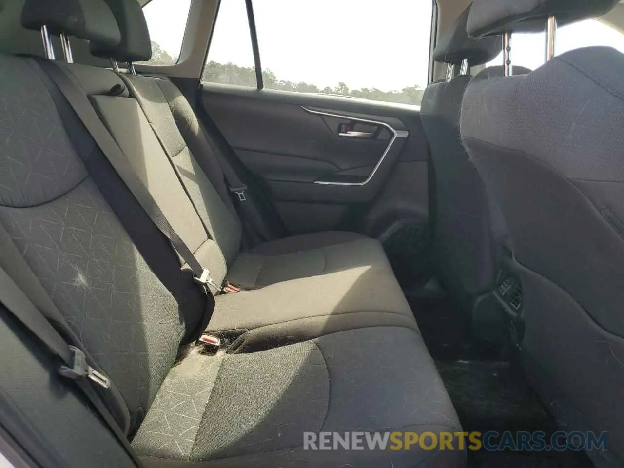 10 fotografías del automóvil dañado 2T3W1RFV8RW348815 TOYOTA RAV4 2024