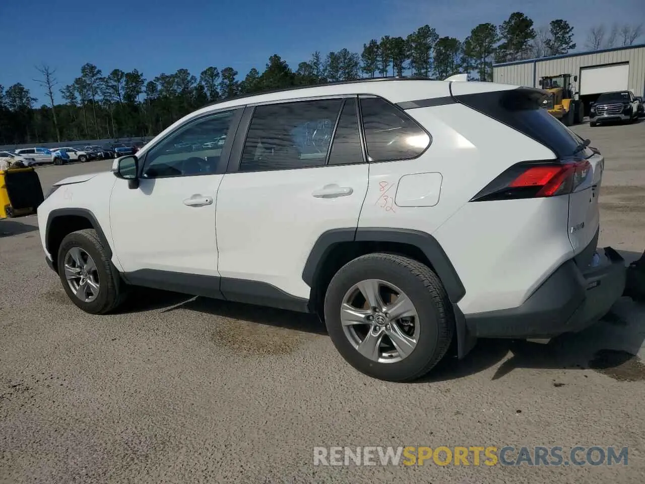 2 fotografías del automóvil dañado 2T3W1RFV8RW348815 TOYOTA RAV4 2024