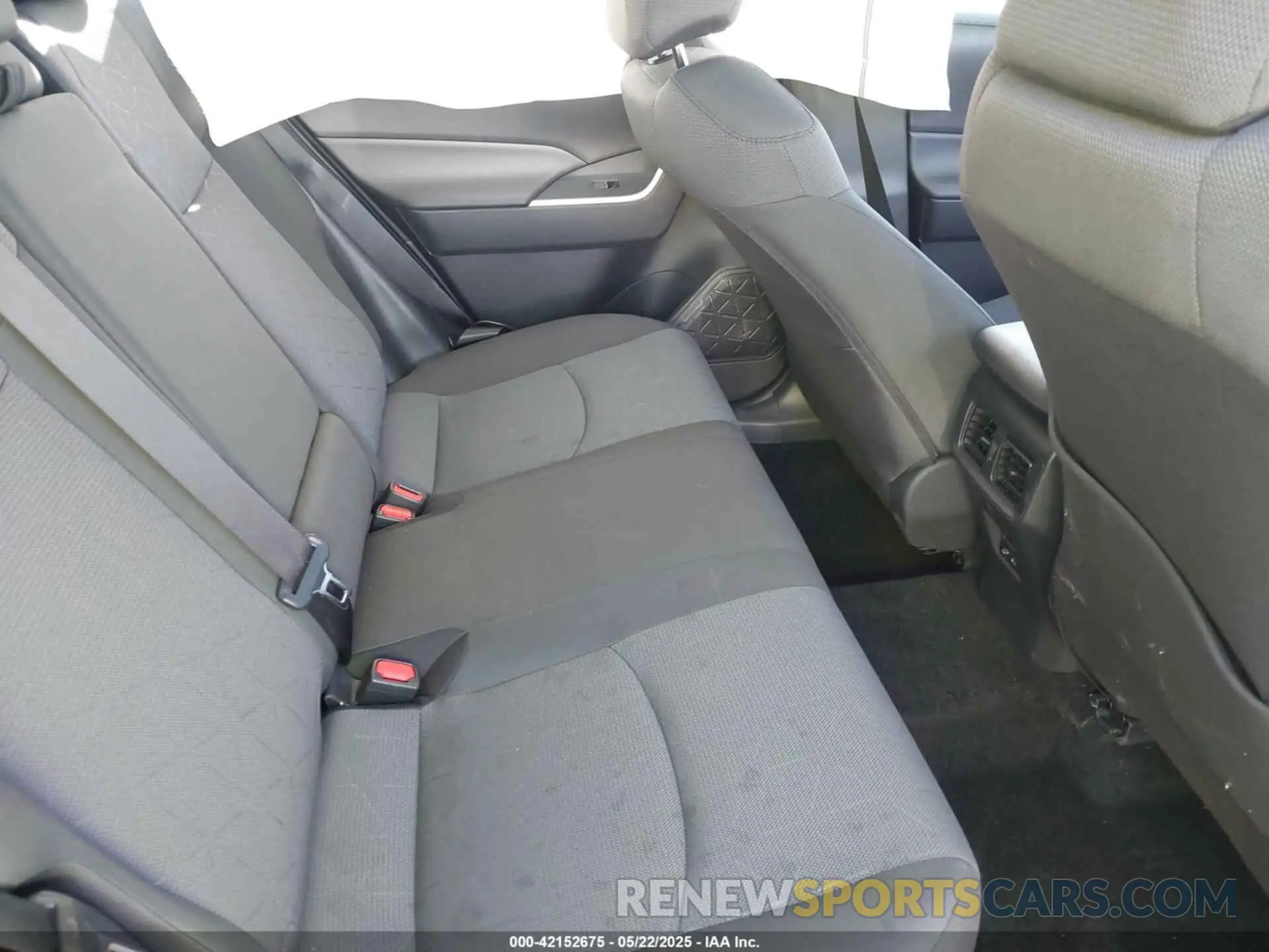 8 fotografías del automóvil dañado 2T3W1RFV8RW363315 TOYOTA RAV4 2024