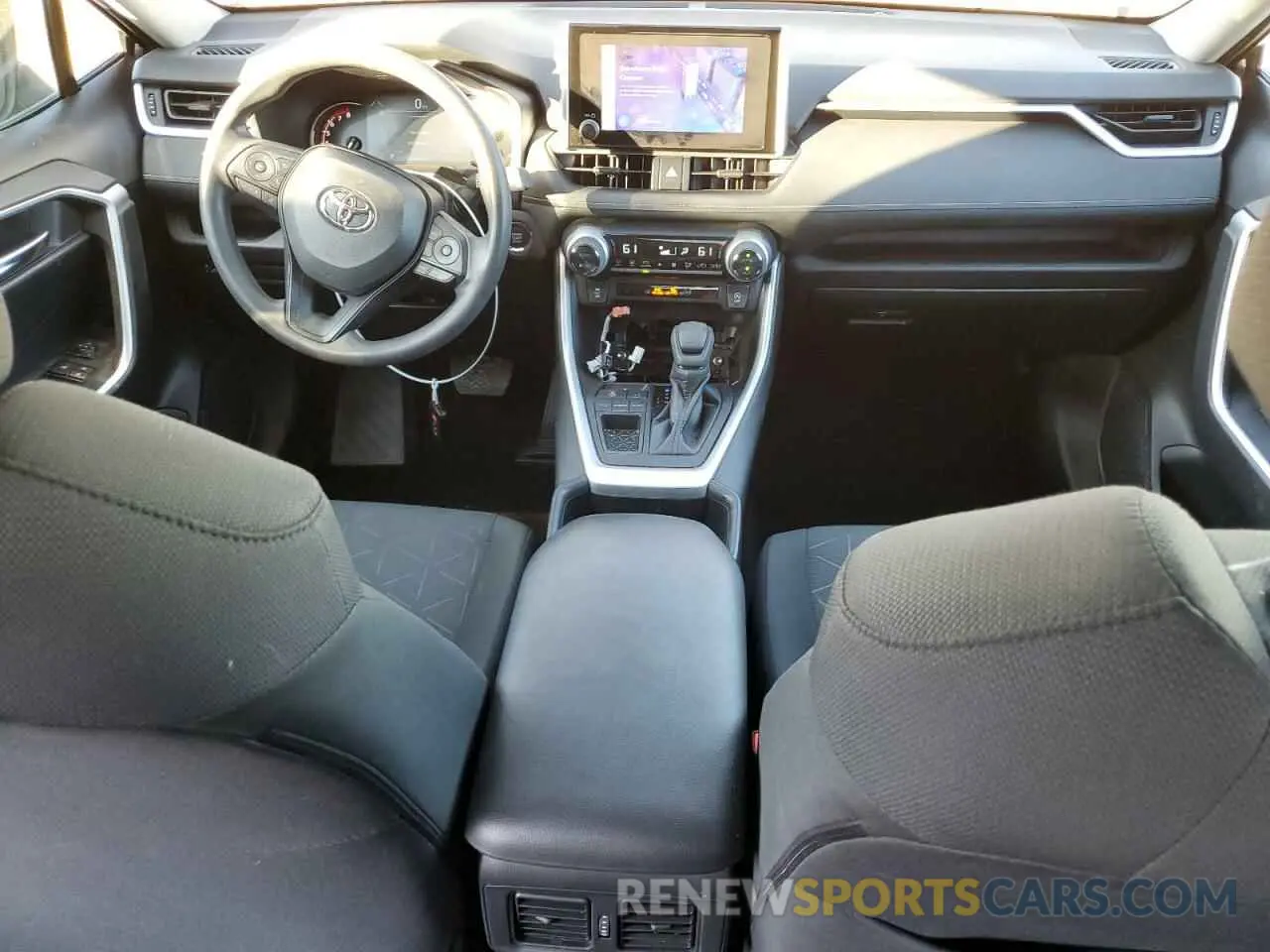 8 fotografías del automóvil dañado 2T3W1RFV9RC278212 TOYOTA RAV4 2024