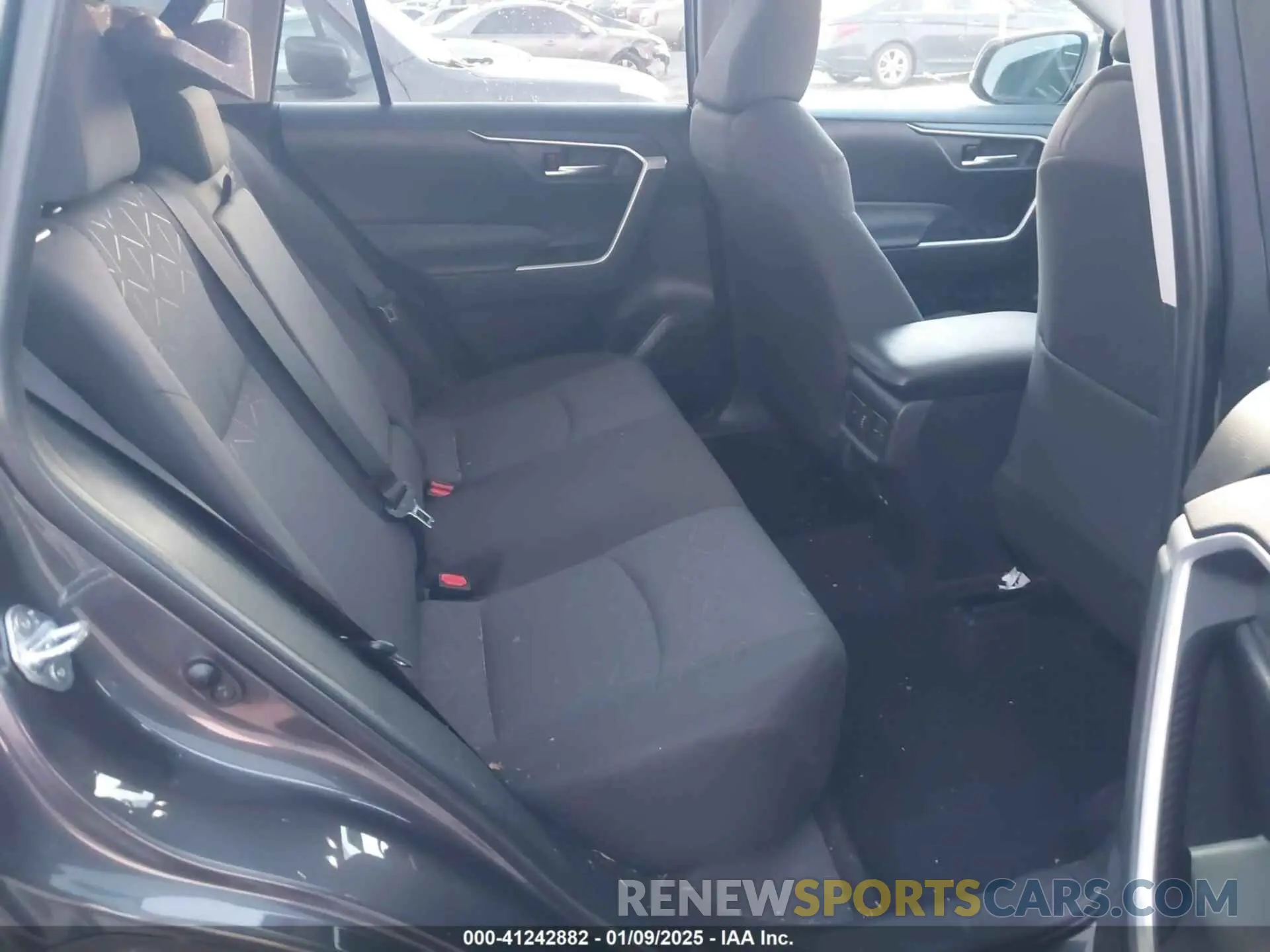 8 fotografías del automóvil dañado 2T3W1RFV9RW303530 TOYOTA RAV4 2024