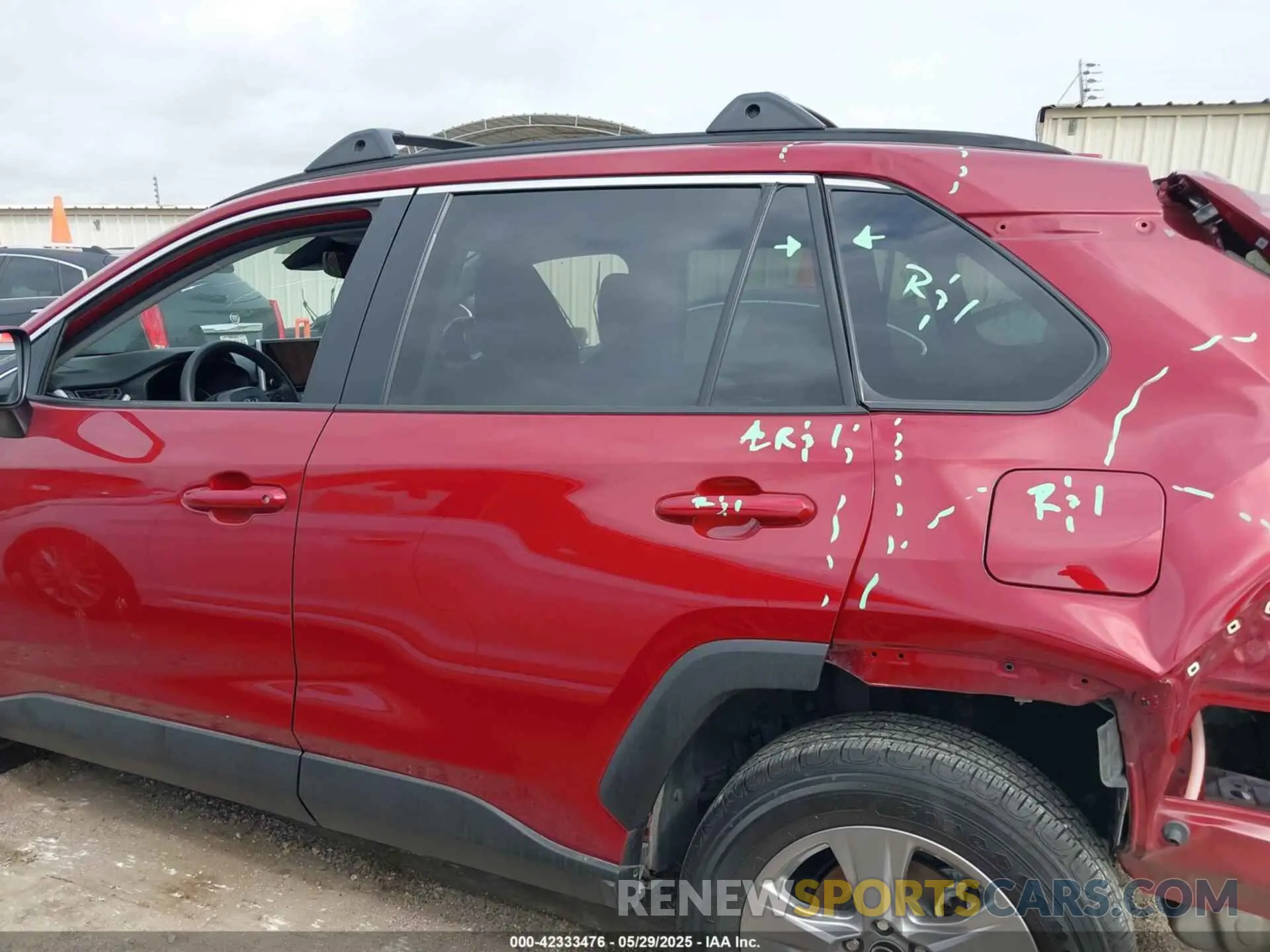 14 fotografías del automóvil dañado 2T3W1RFVXRW308980 TOYOTA RAV4 2024