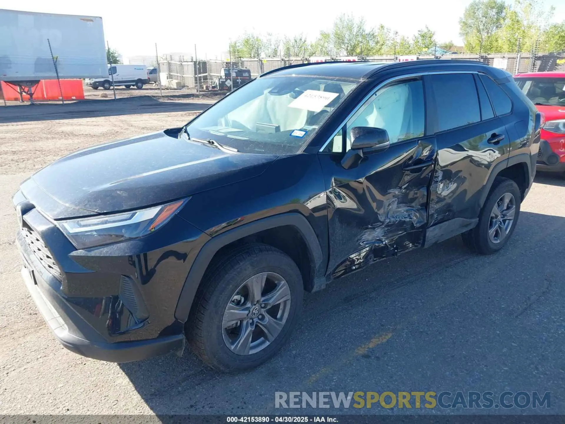 2 fotografías del automóvil dañado 2T3W1RFVXRW320272 TOYOTA RAV4 2024