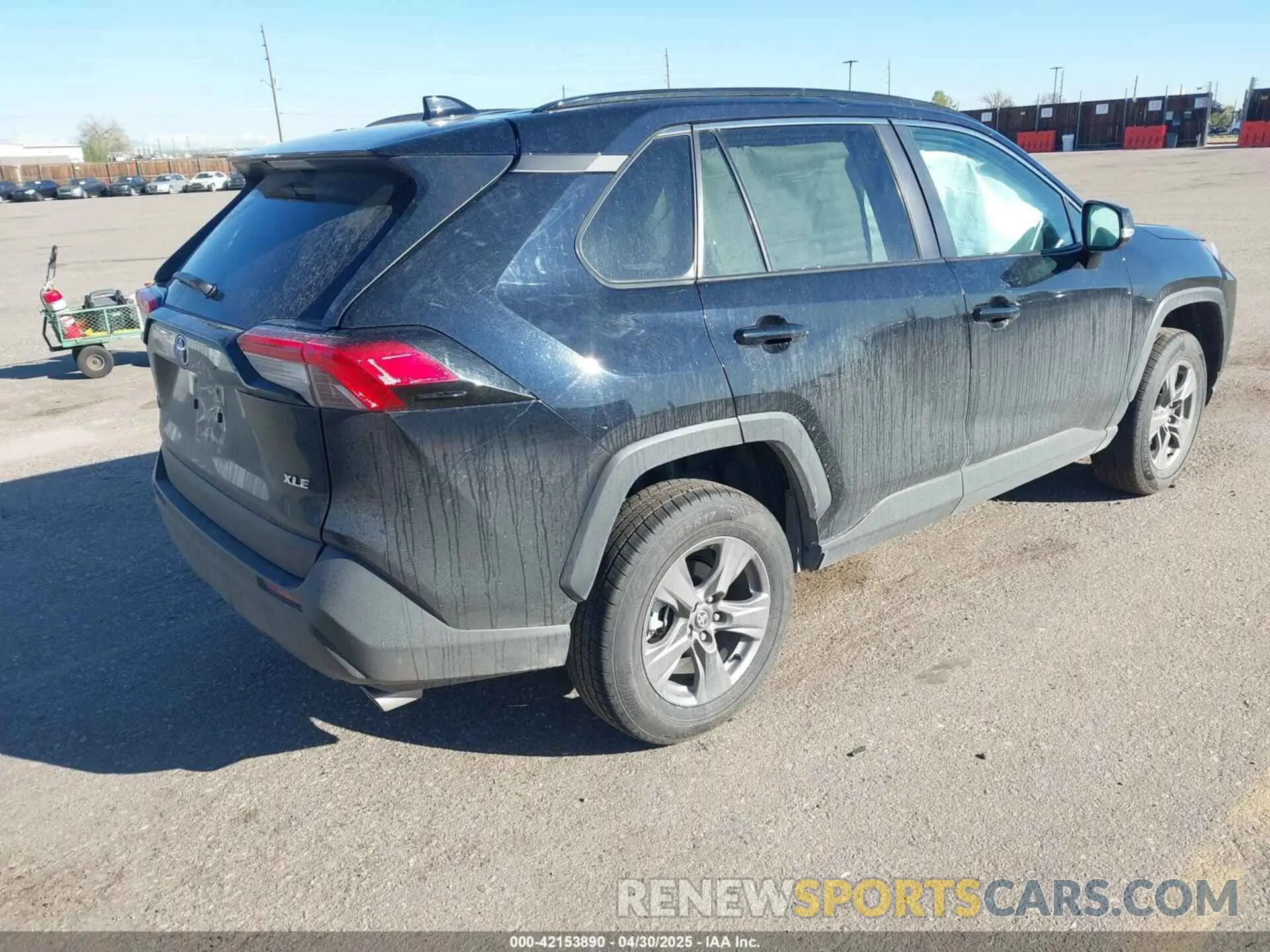 4 fotografías del automóvil dañado 2T3W1RFVXRW320272 TOYOTA RAV4 2024
