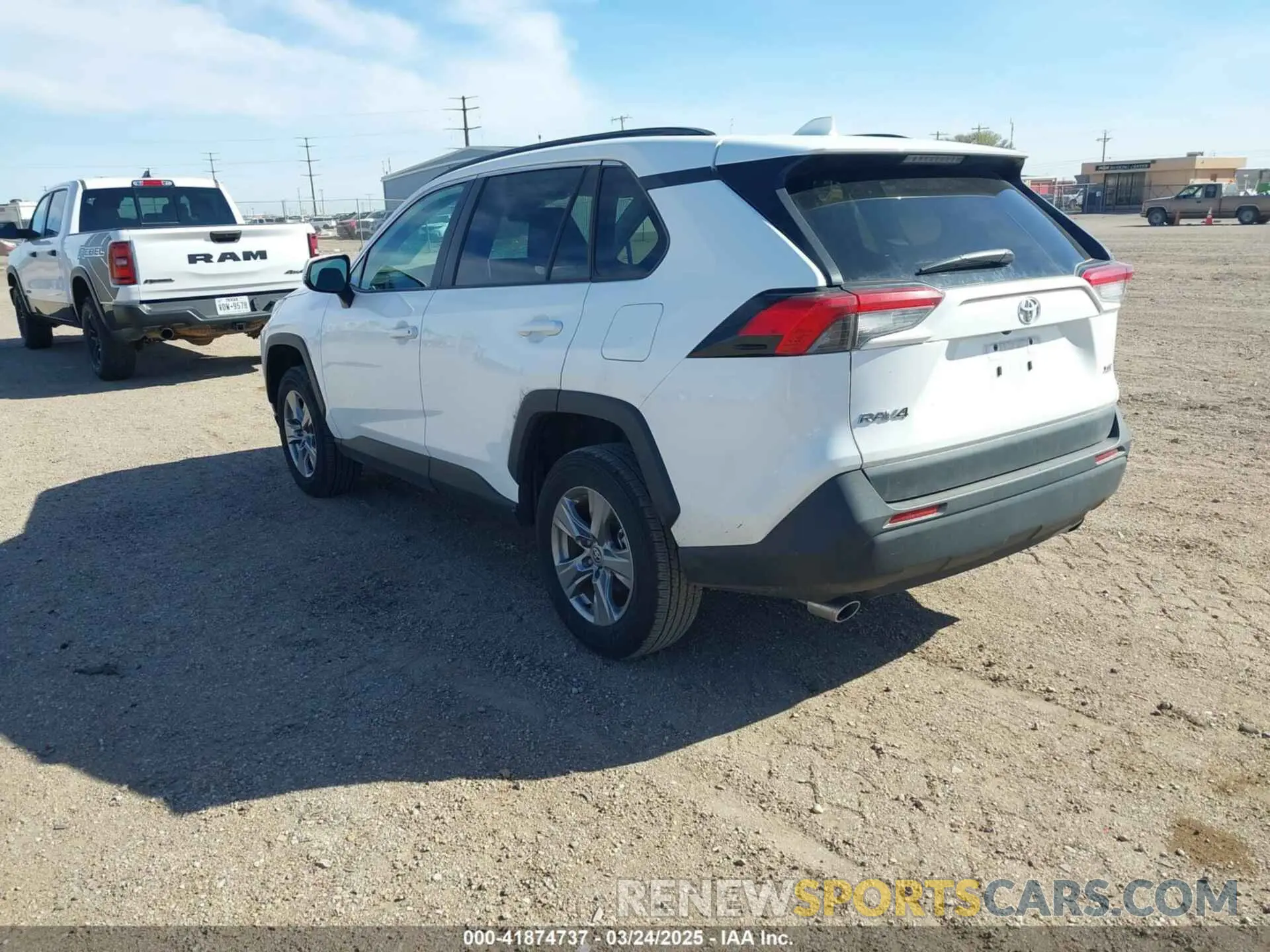 3 fotografías del automóvil dañado 2T3W1RFVXRW332017 TOYOTA RAV4 2024
