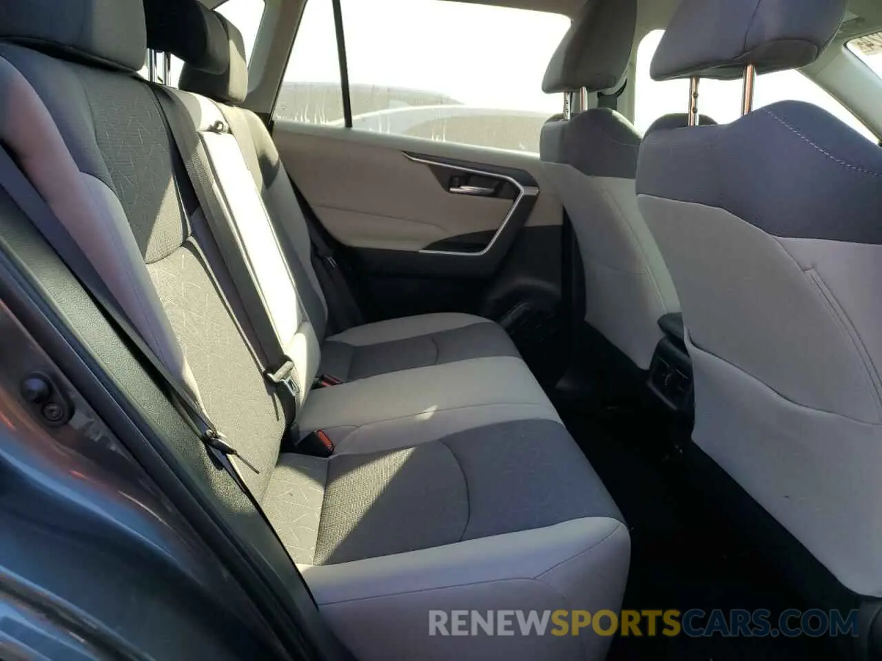 10 fotografías del automóvil dañado 2T3W1RFVXRW352669 TOYOTA RAV4 2024
