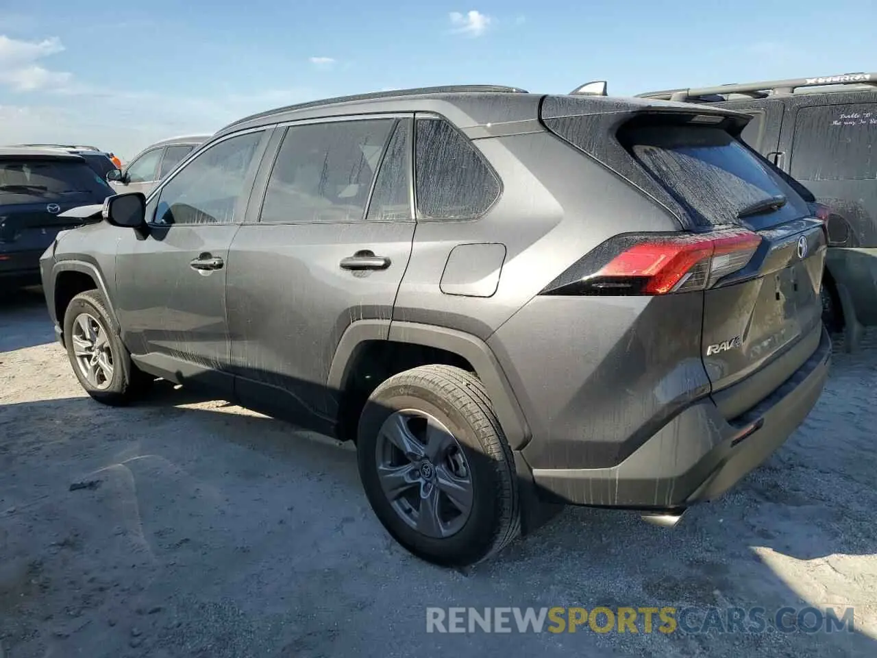 2 fotografías del automóvil dañado 2T3W1RFVXRW352669 TOYOTA RAV4 2024