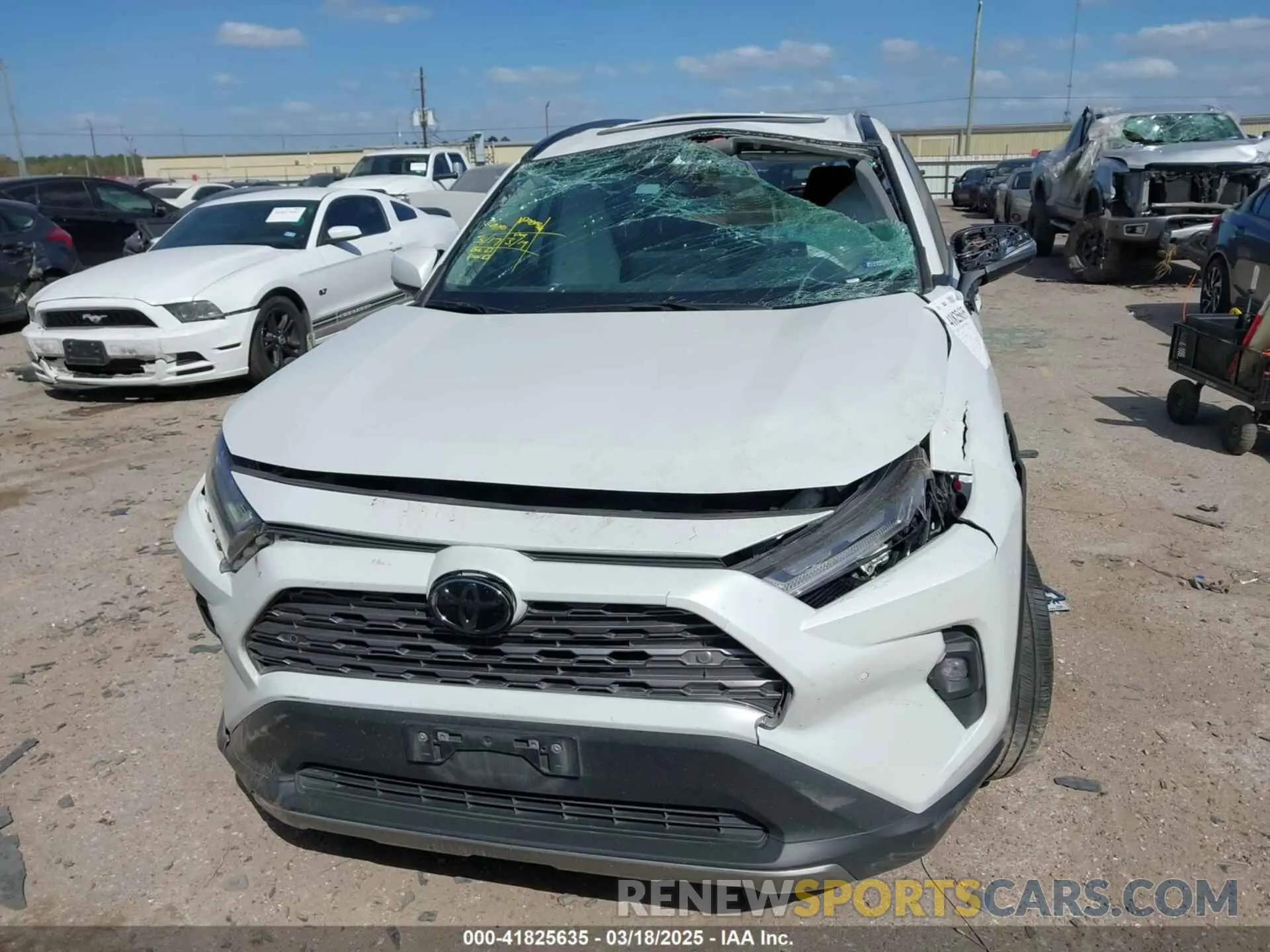 12 fotografías del automóvil dañado 2T3Y1RFV7RW350600 TOYOTA RAV4 2024